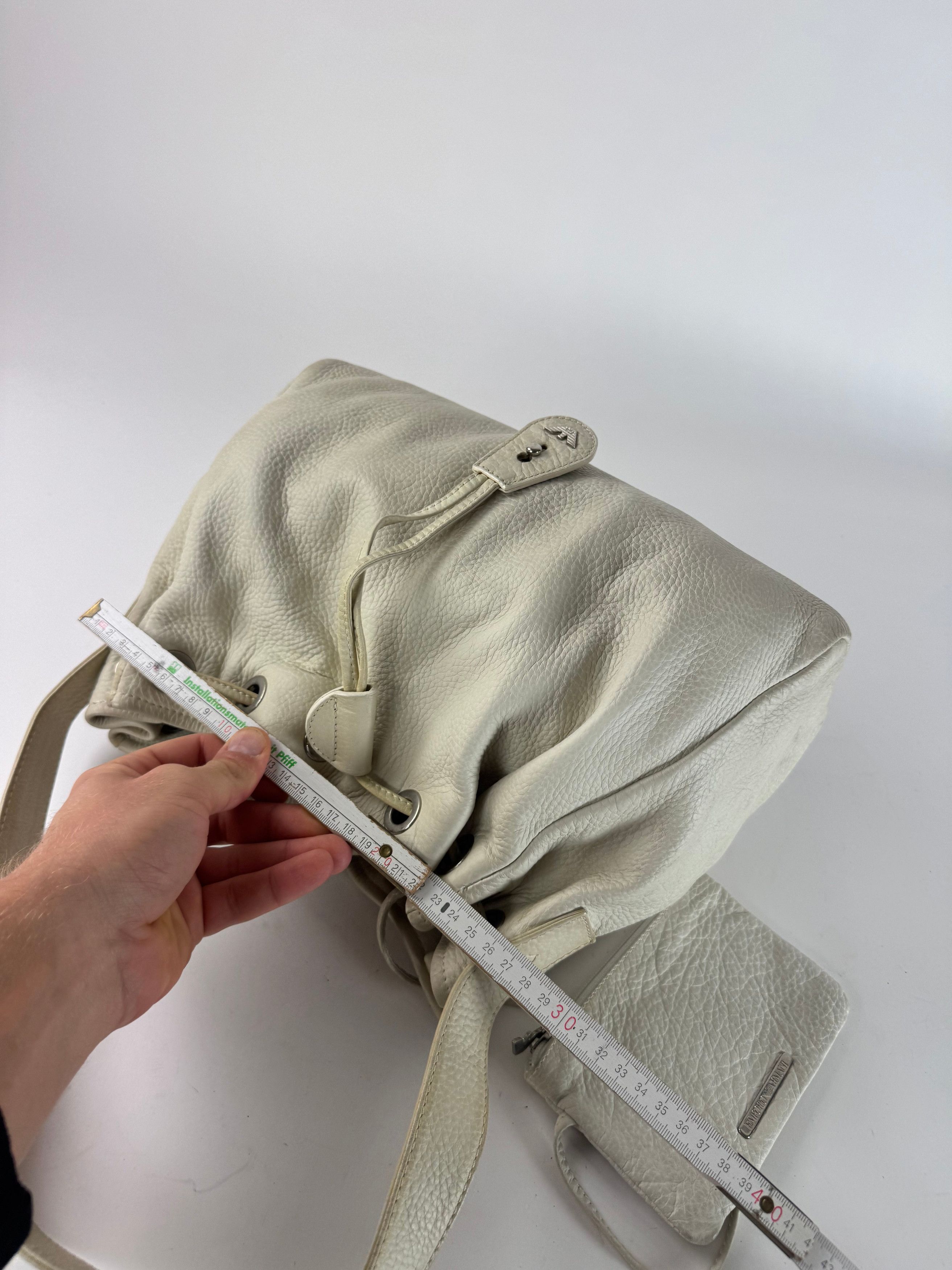 Emporio Armani Vintage Leather Bucket Bag White Size ONE SIZE - 10 Thumbnail