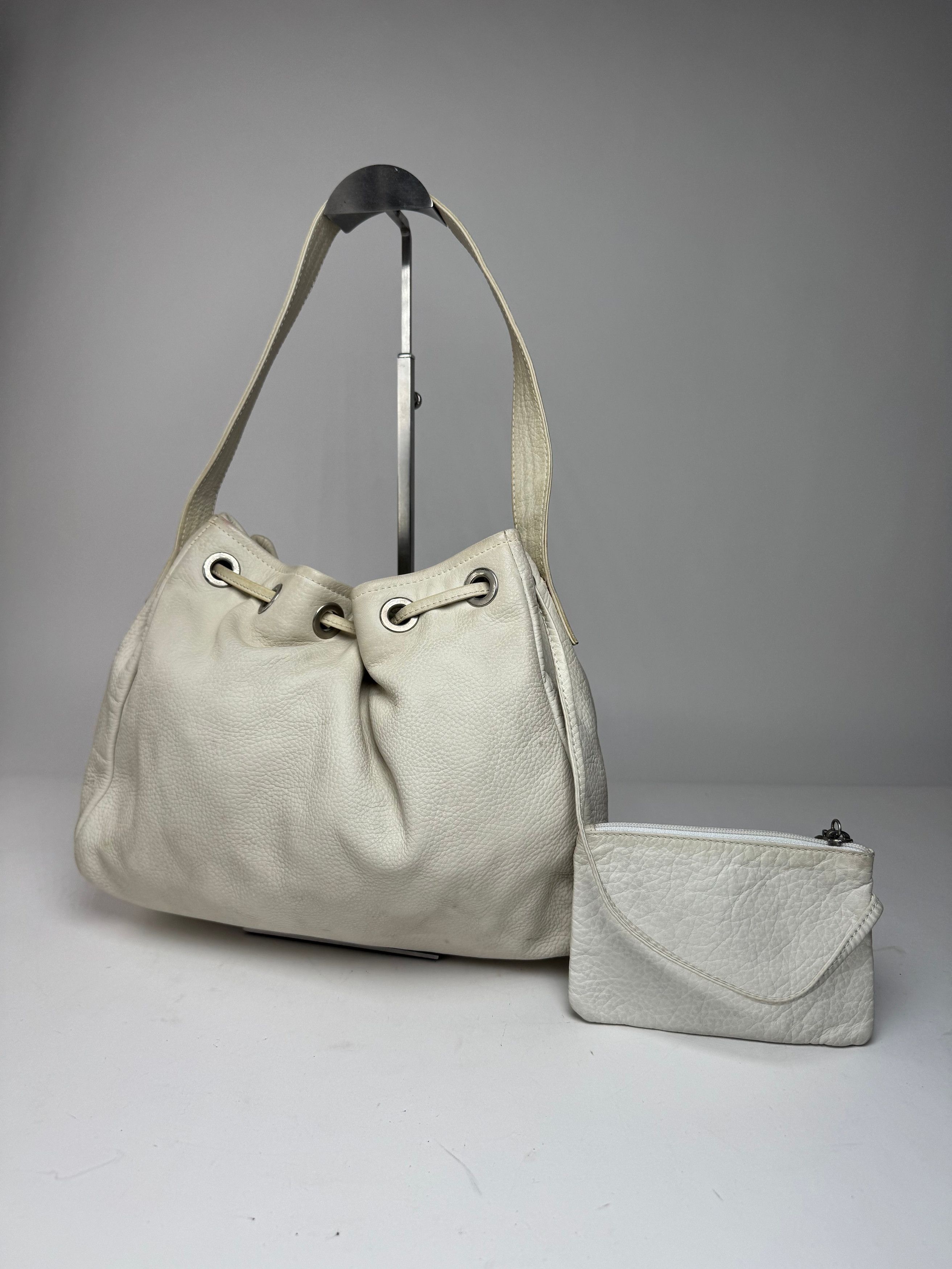 Emporio Armani Vintage Leather Bucket Bag White Size ONE SIZE - 2 Thumbnail