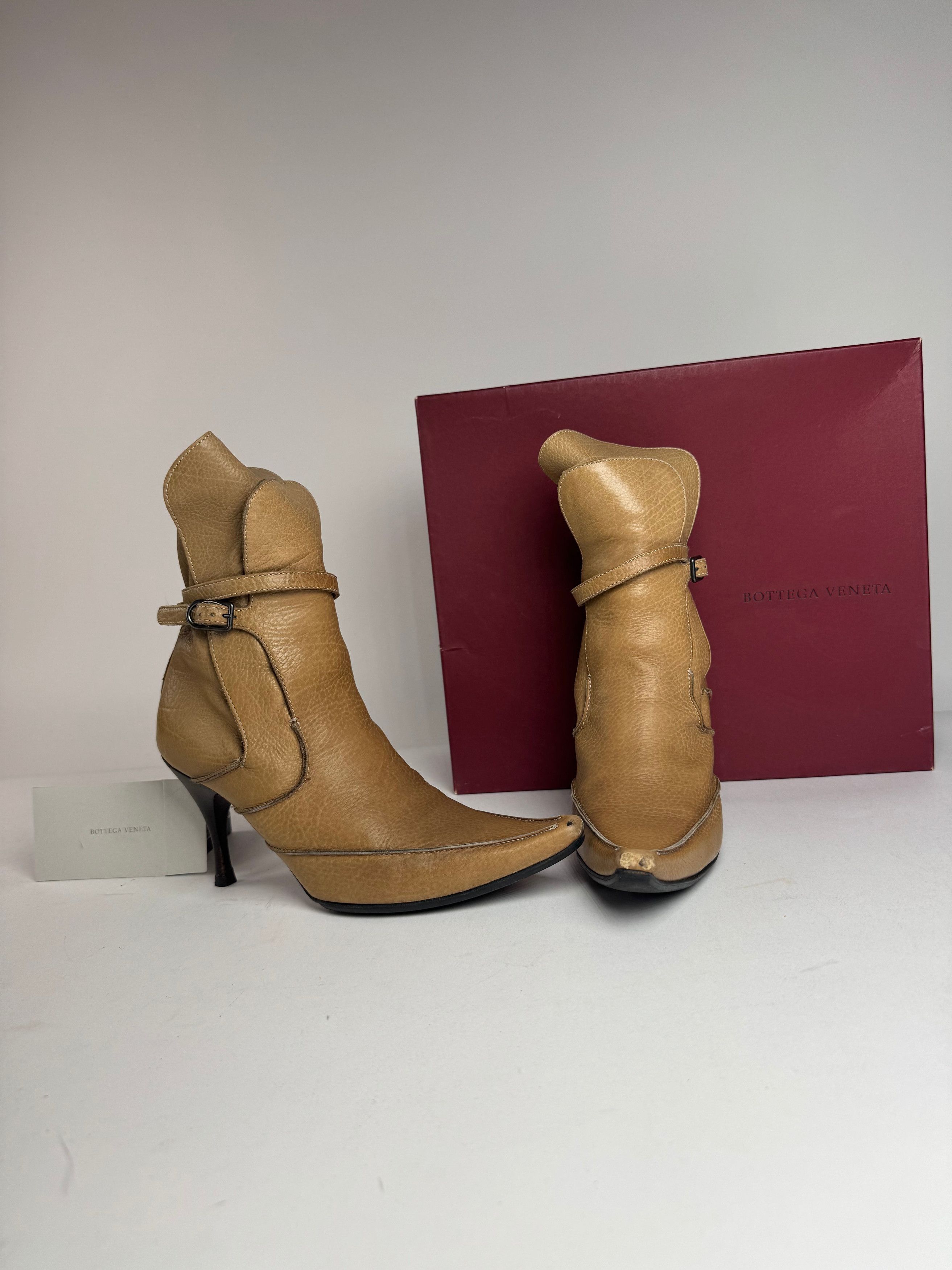 Bottega Veneta Vintage Heeled Boots beige brown EU36 Size US 5 / IT 35 - 9 Thumbnail