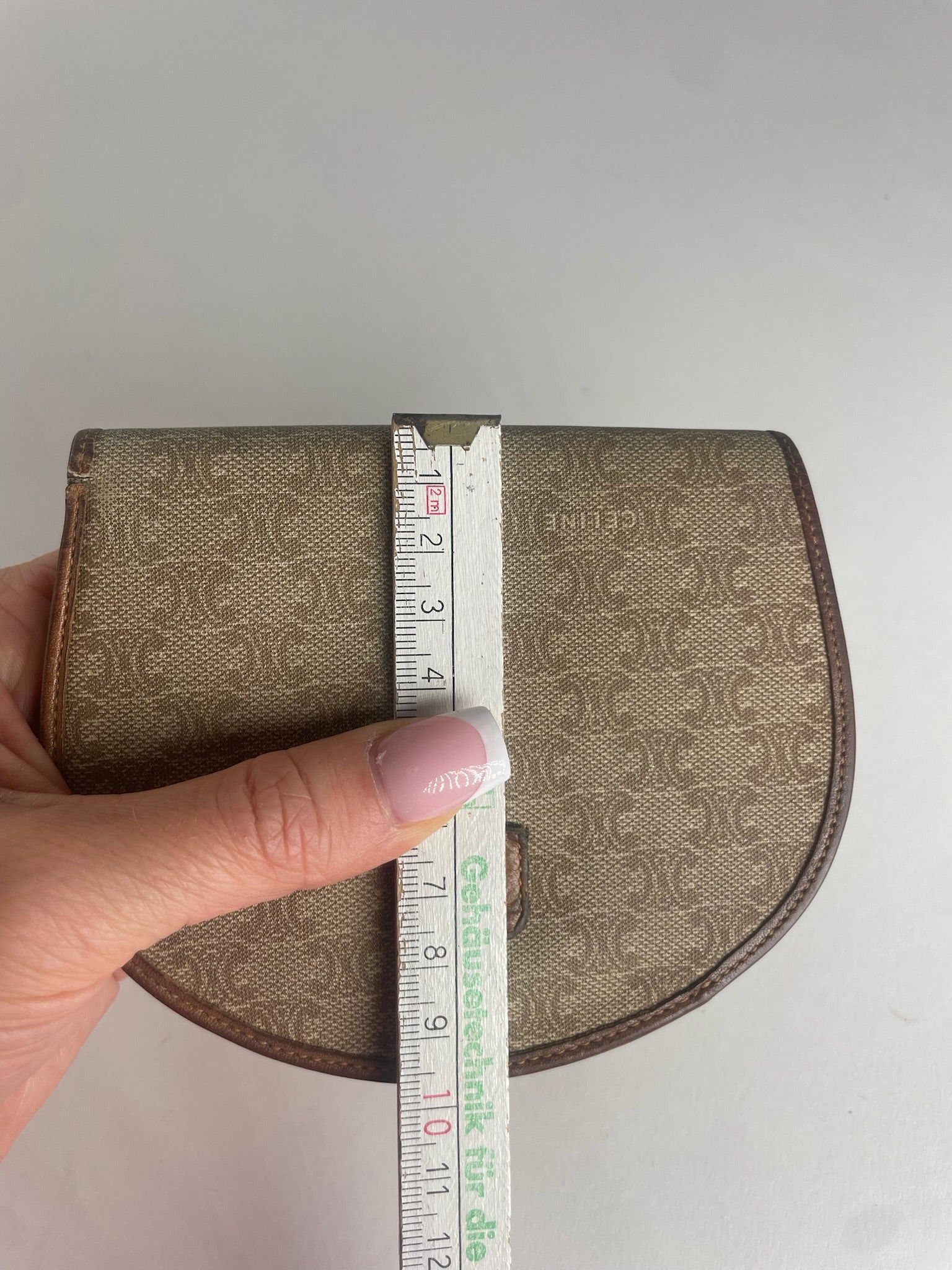 Celine Vintage Paris Leather Monogram Wallet Beige Brown Size ONE SIZE - 4 Thumbnail