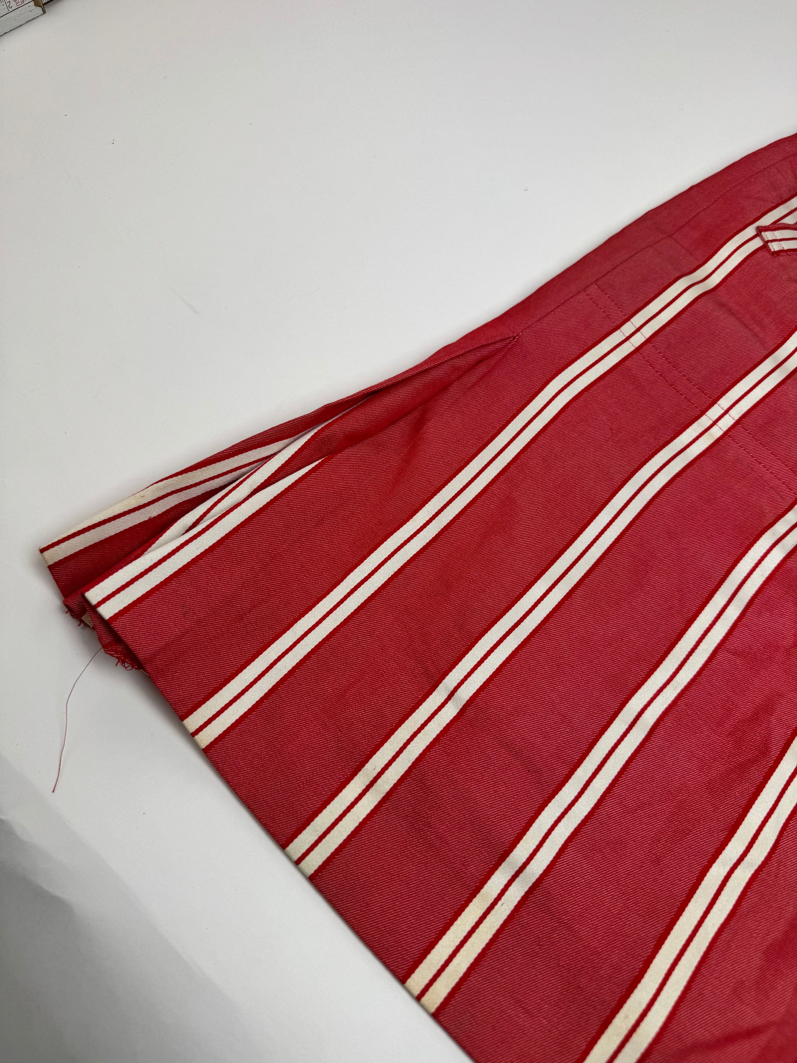 Dior Vintage Skirt Red White Striped 36/S Size 27" / US 4 / IT 40 - 6 Thumbnail