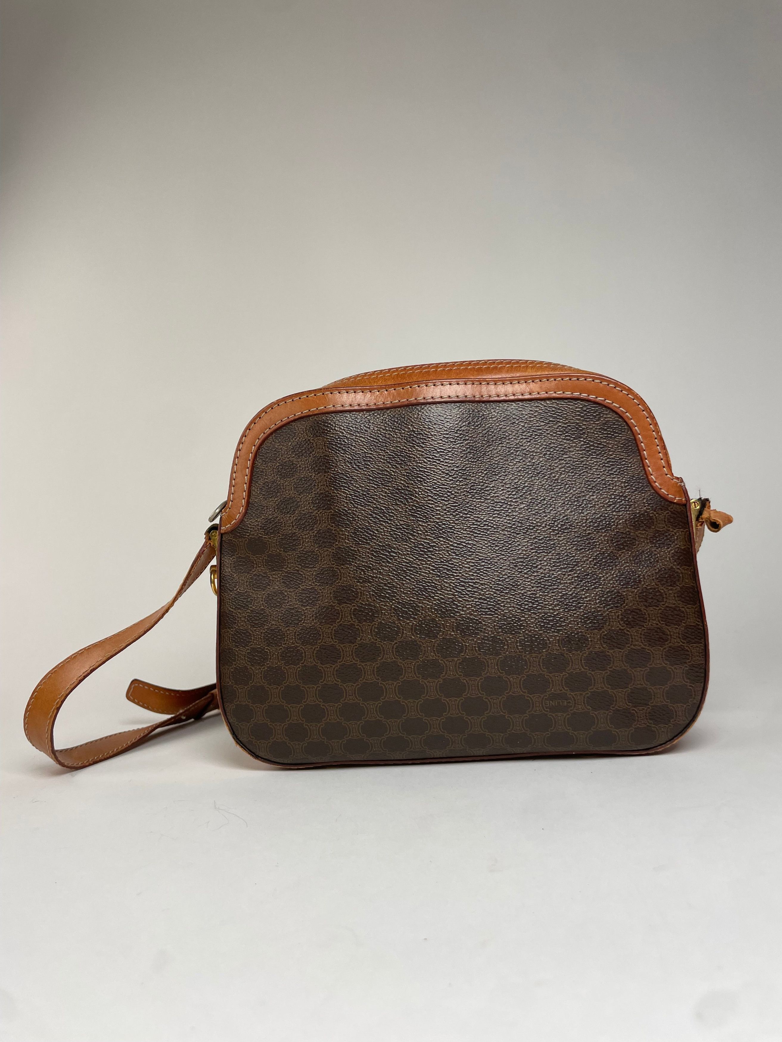 Celine Vintage Paris Triomphe Monogram Leather Shoulder Bag brown Size ONE SIZE - 2 Thumbnail