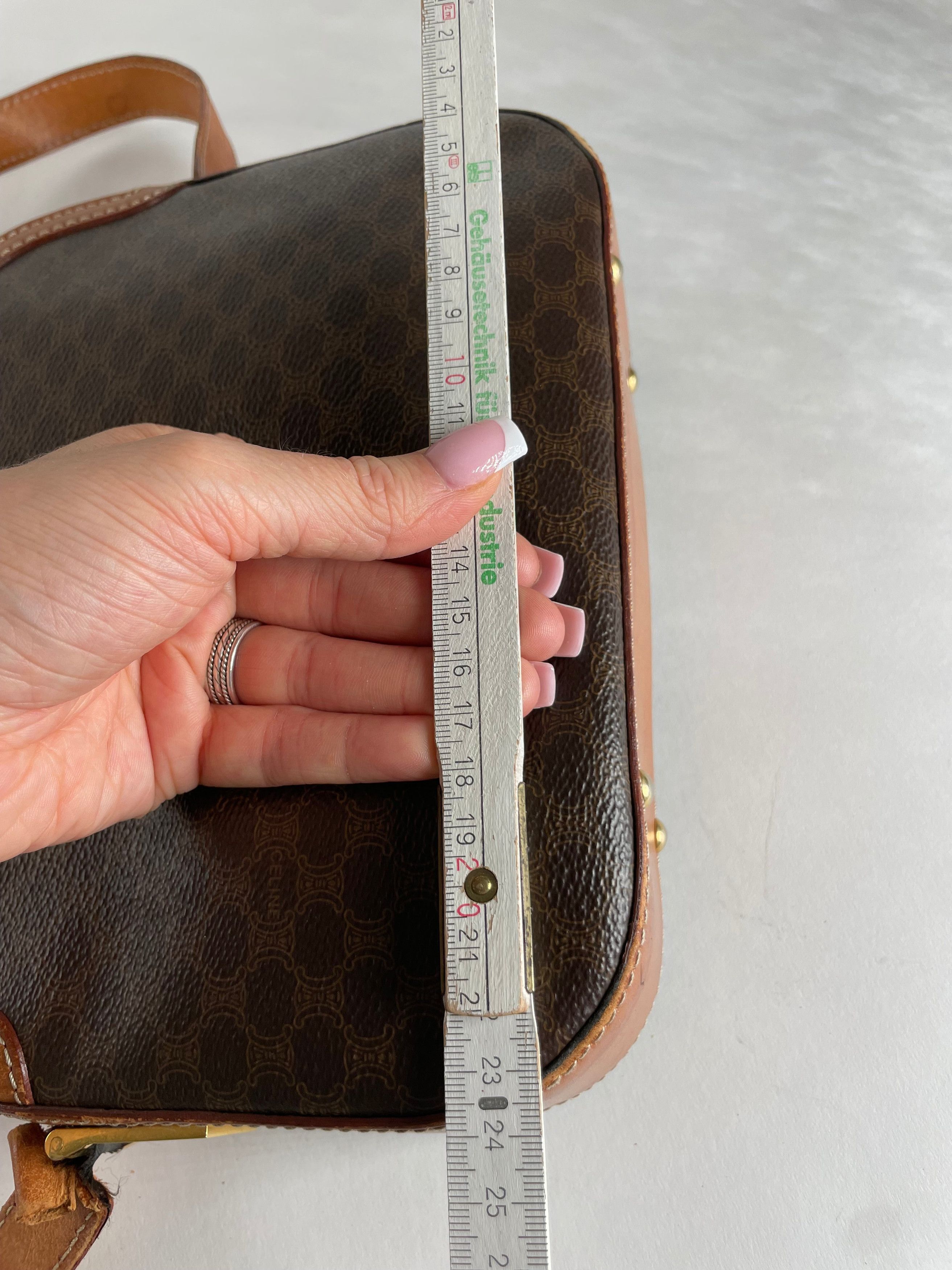 Celine Vintage Paris Triomphe Monogram Leather Shoulder Bag brown Size ONE SIZE - 10 Thumbnail