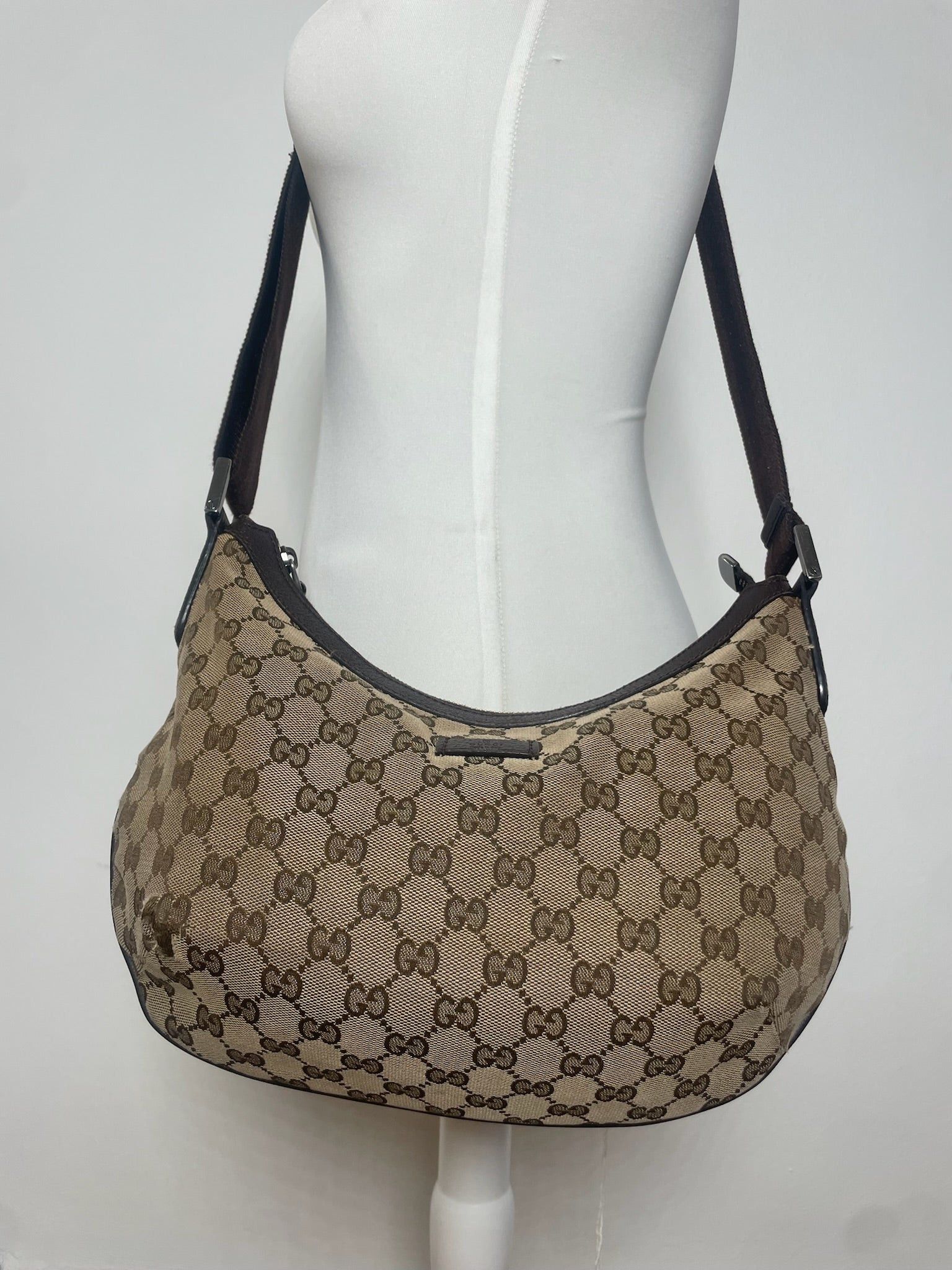Gucci Vintage Monogram Croissant Shoulder Bag Beige Brown Size ONE SIZE - 4 Thumbnail