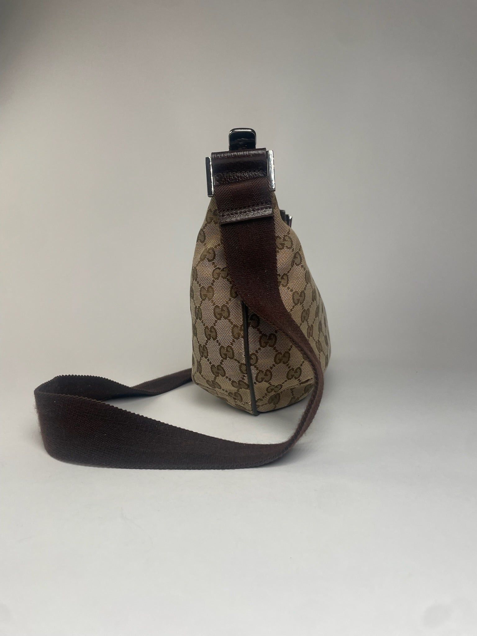 Gucci Vintage Monogram Croissant Shoulder Bag Beige Brown Size ONE SIZE - 3 Thumbnail