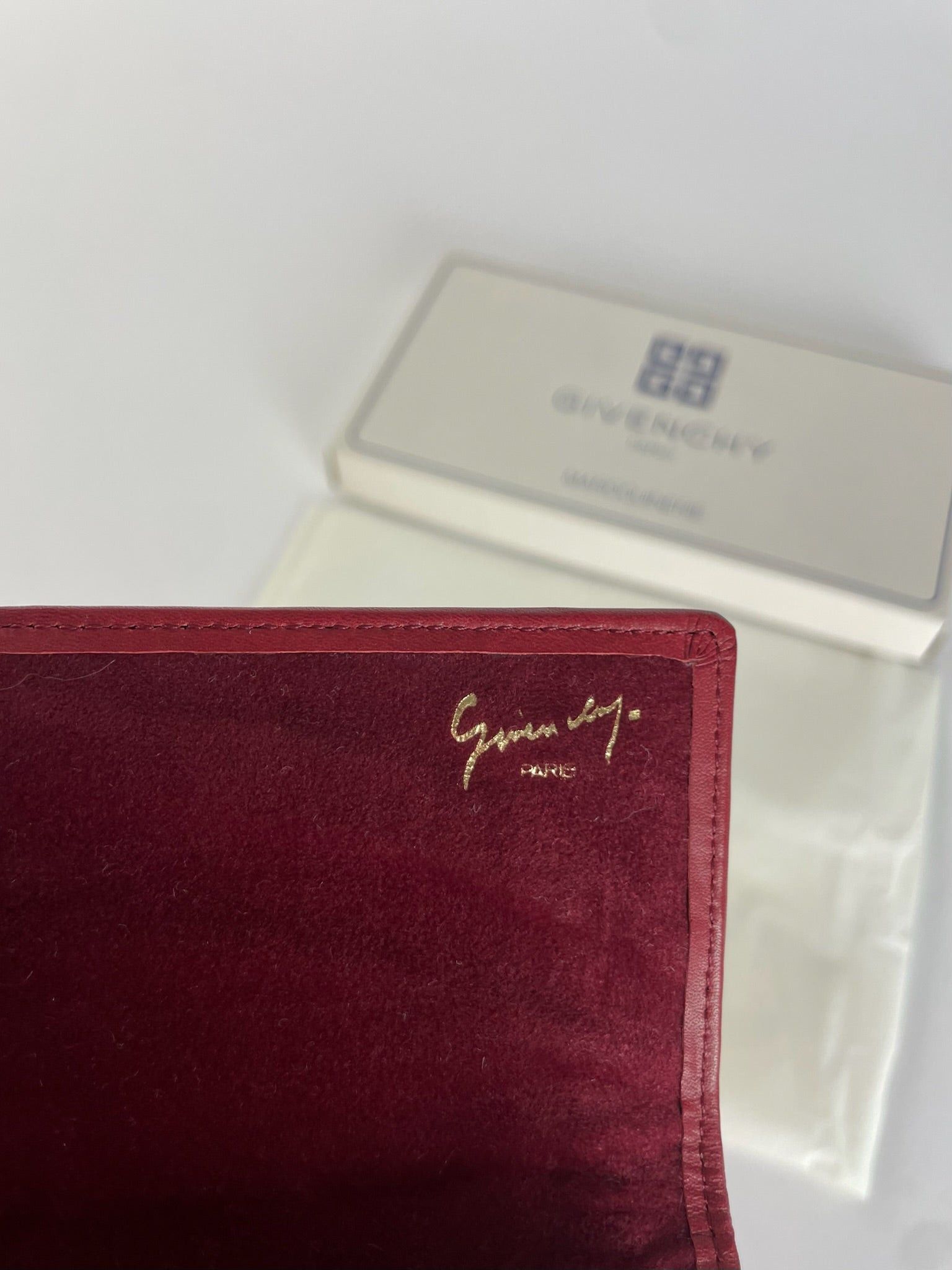 Givenchy Vintage Monogram Leather Long Etui Red Size ONE SIZE - 8 Thumbnail