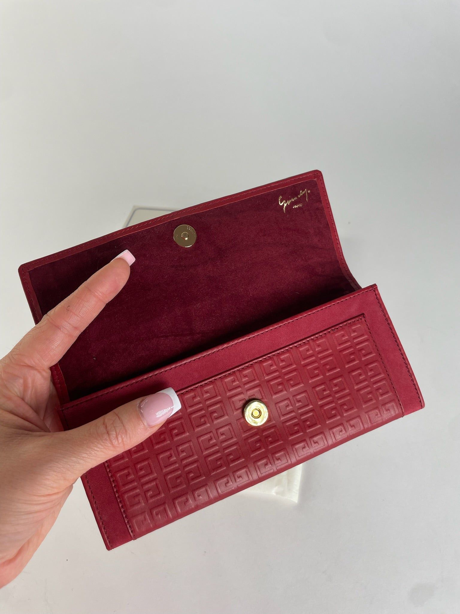 Givenchy Vintage Monogram Leather Long Etui Red Size ONE SIZE - 9 Thumbnail
