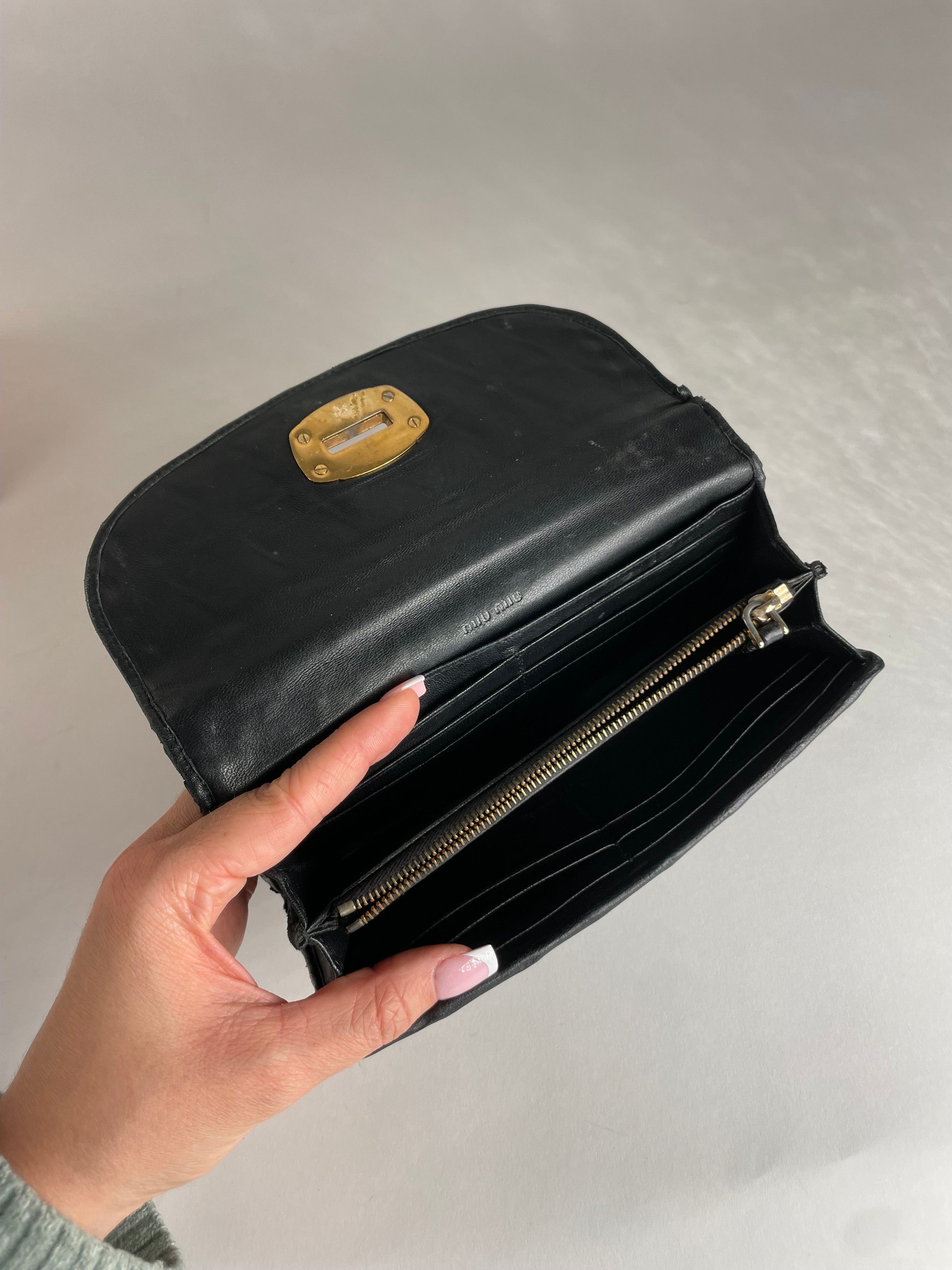 Miu Miu Vintage Studded Leather Wallet Black Size ONE SIZE - 6 Thumbnail