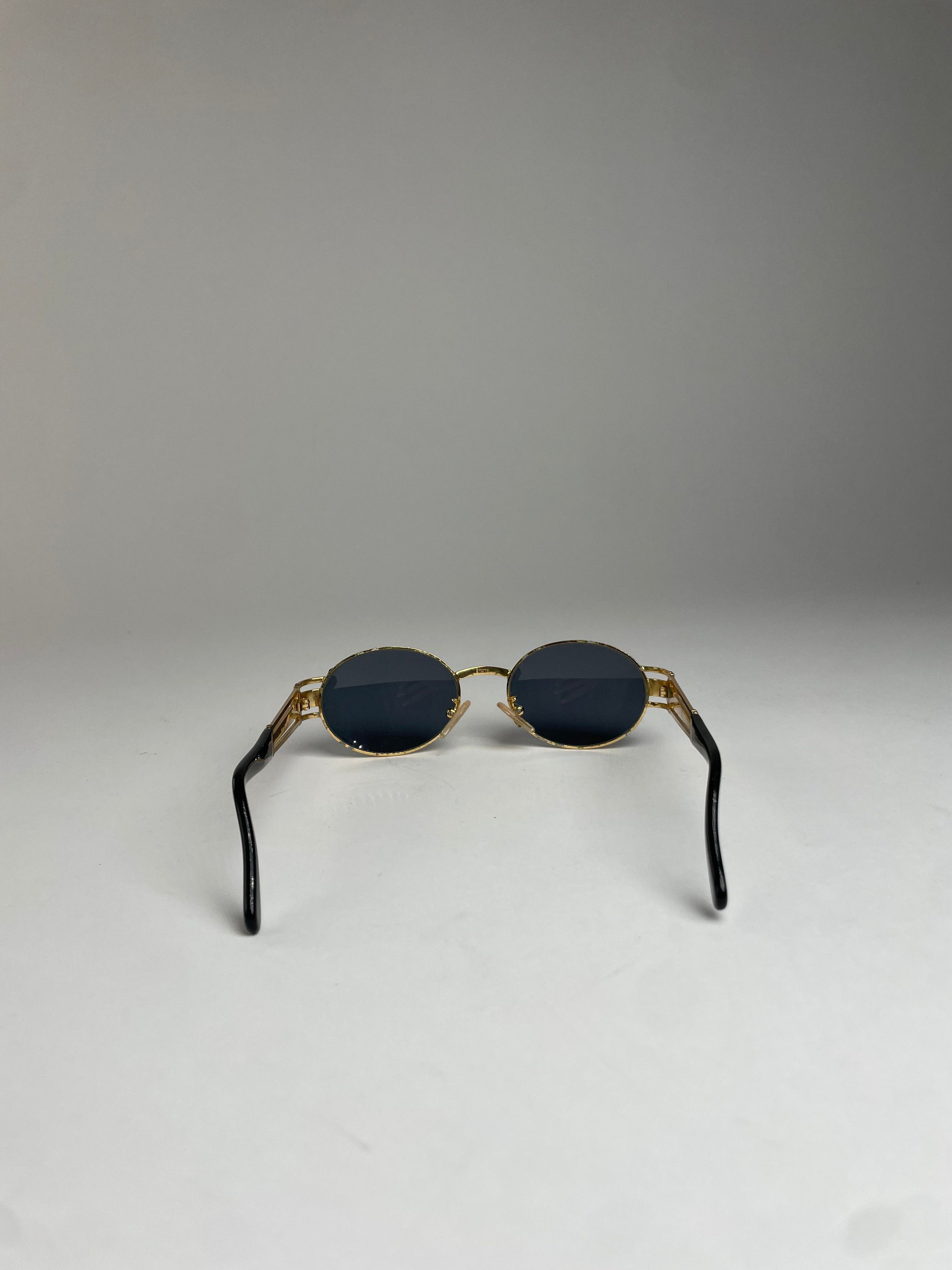 Fendi Vintage Roma Sunglasses Gold Black Size ONE SIZE - 4 Thumbnail