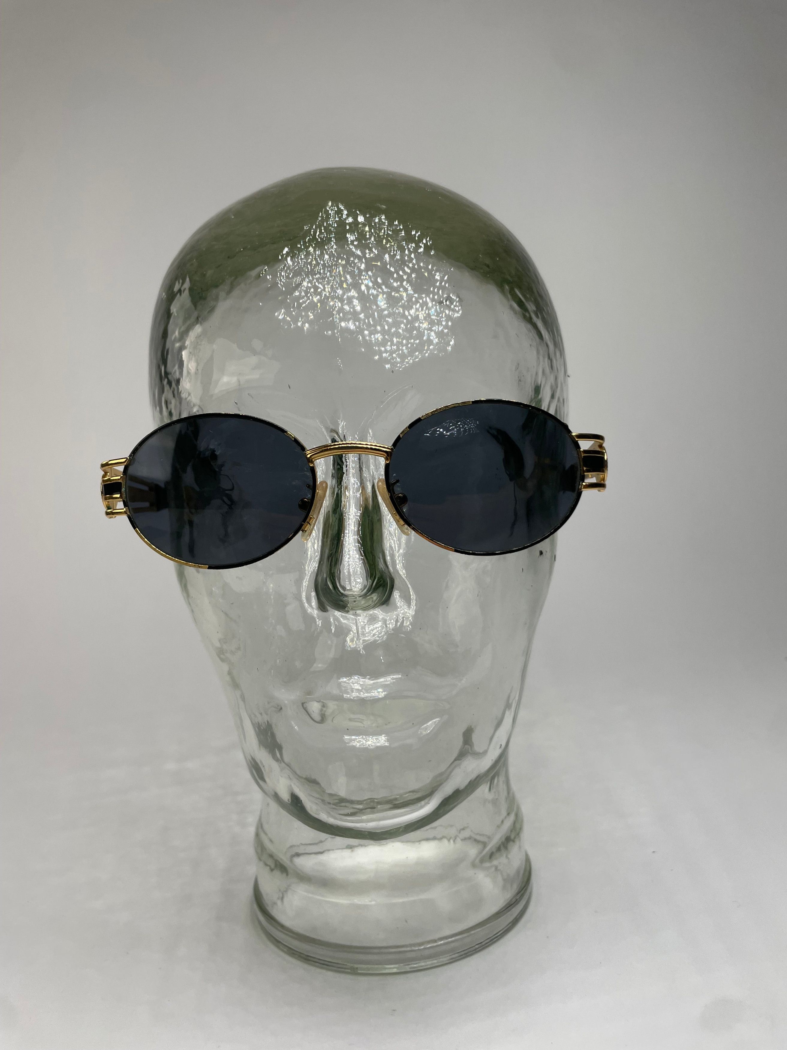 Fendi Vintage Roma Sunglasses Gold Black Size ONE SIZE - 5 Thumbnail