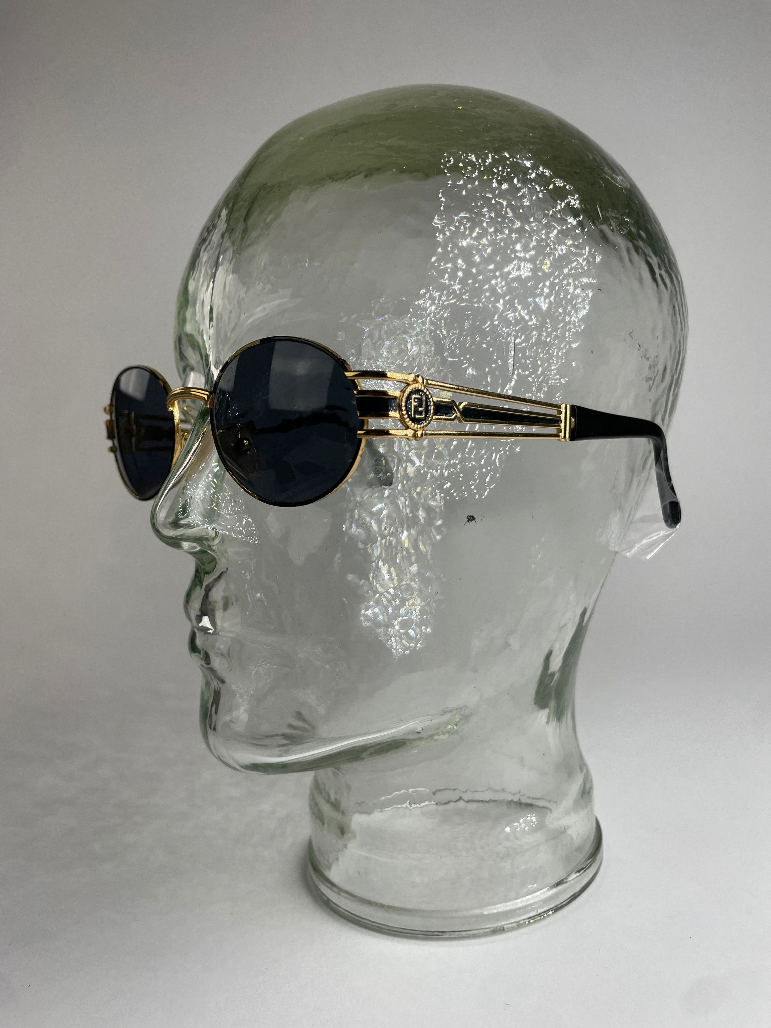 Fendi Vintage Roma Sunglasses Gold Black Size ONE SIZE - 2 Thumbnail