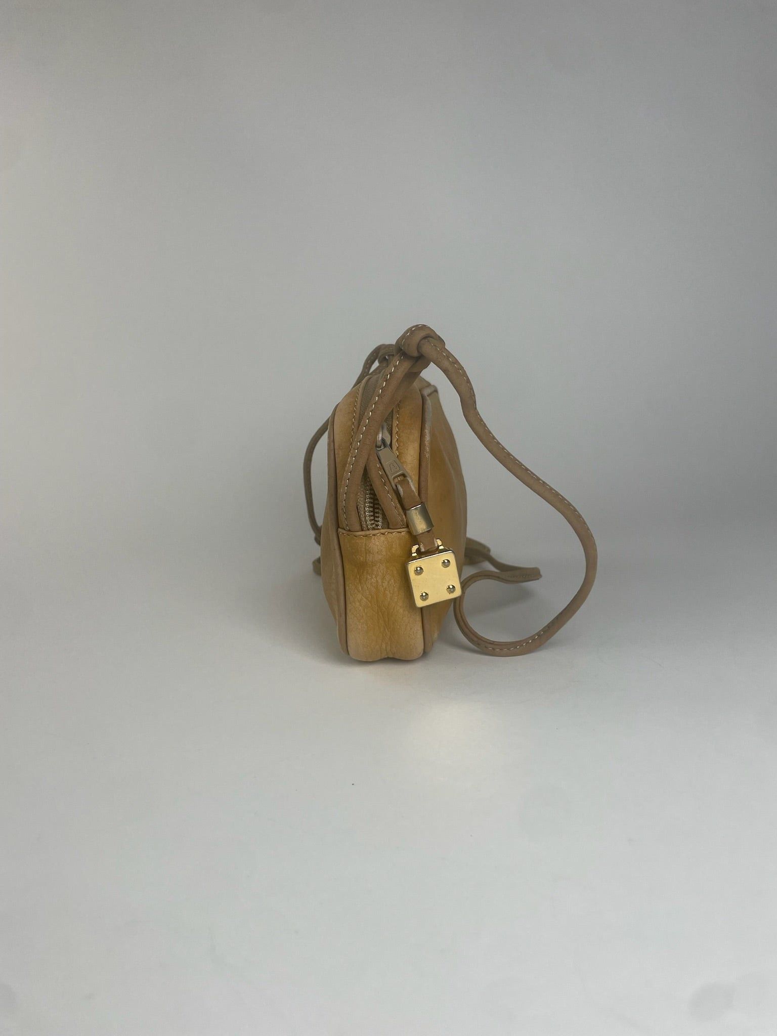 Loewe Vintage Madrid Anagram Leather Shoulder Bag Yellow Size ONE SIZE - 12 Thumbnail