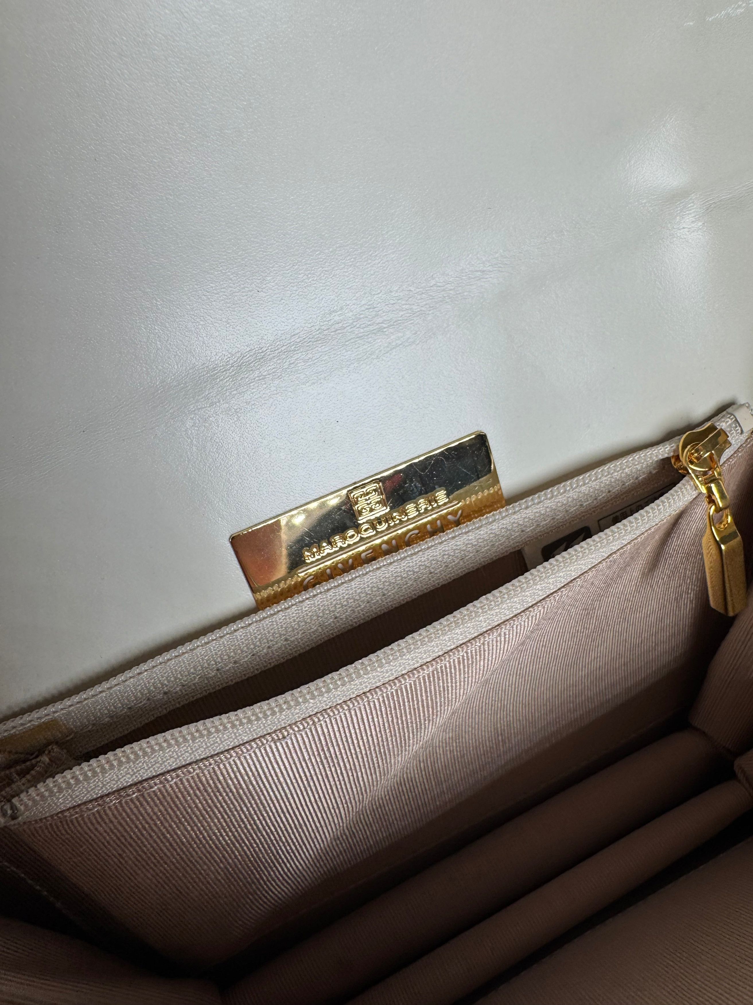 Givenchy Vintage Leather Handbag White Size ONE SIZE - 4 Thumbnail