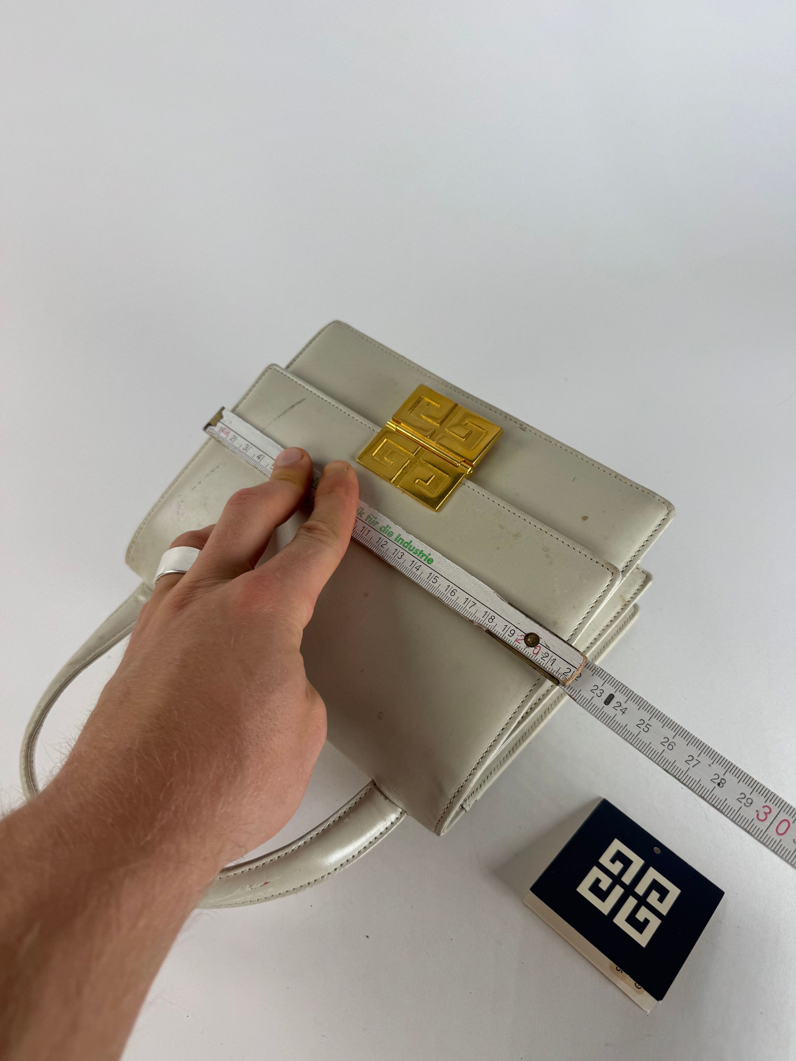 Givenchy Vintage Leather Handbag White Size ONE SIZE - 8 Thumbnail