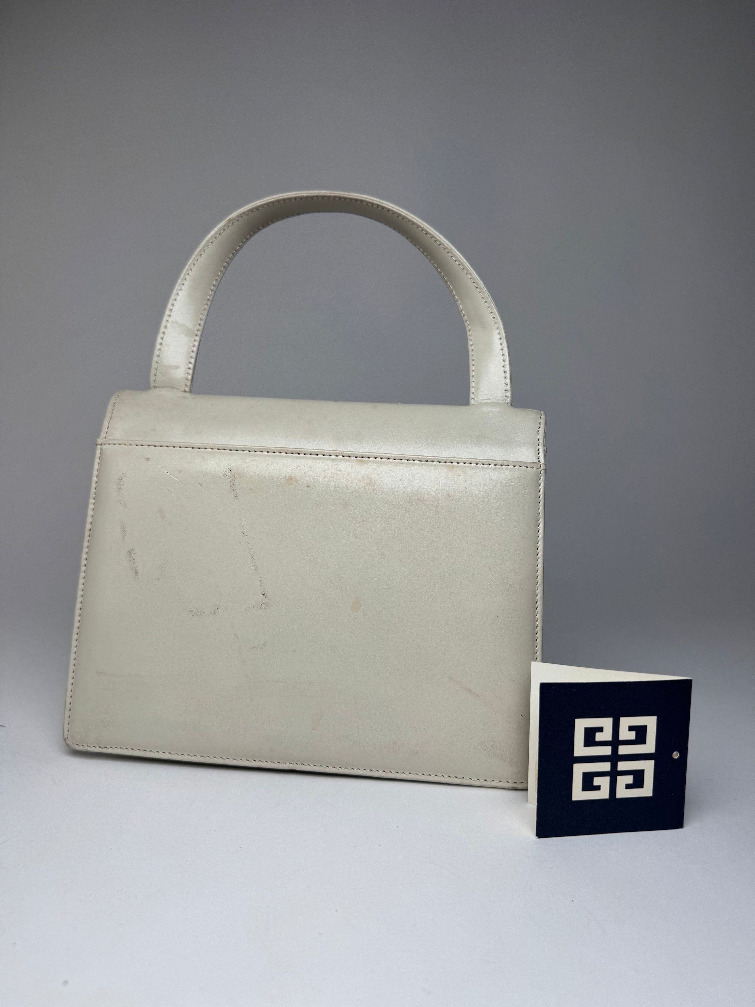 Givenchy Vintage Leather Handbag White Size ONE SIZE - 2 Thumbnail