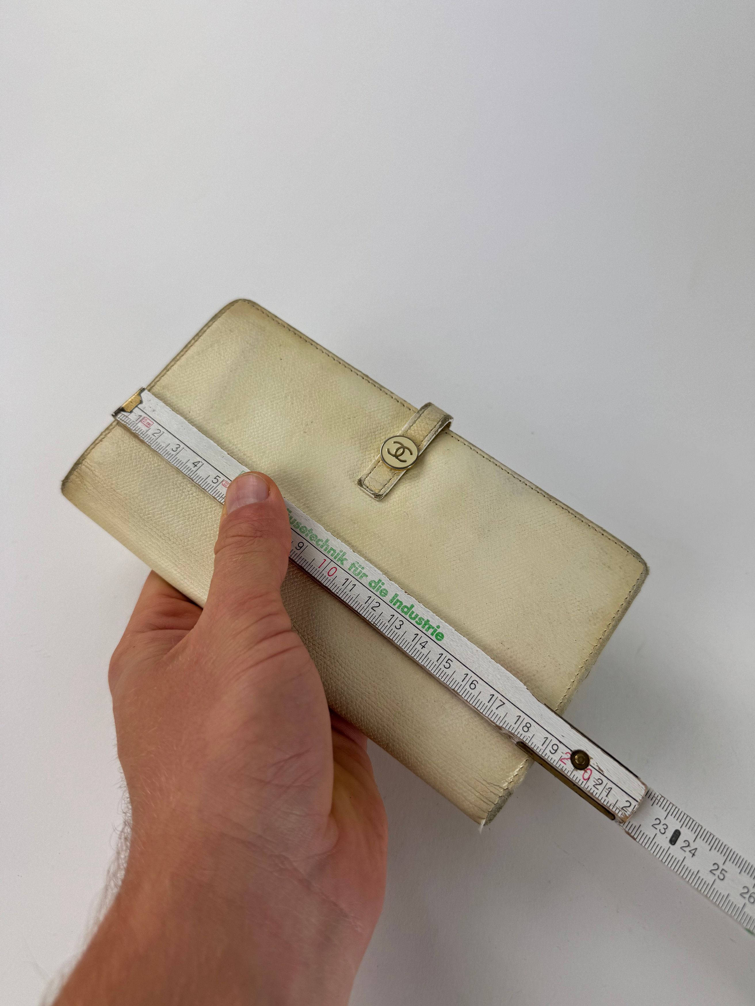 Vintage Leather Wallet White