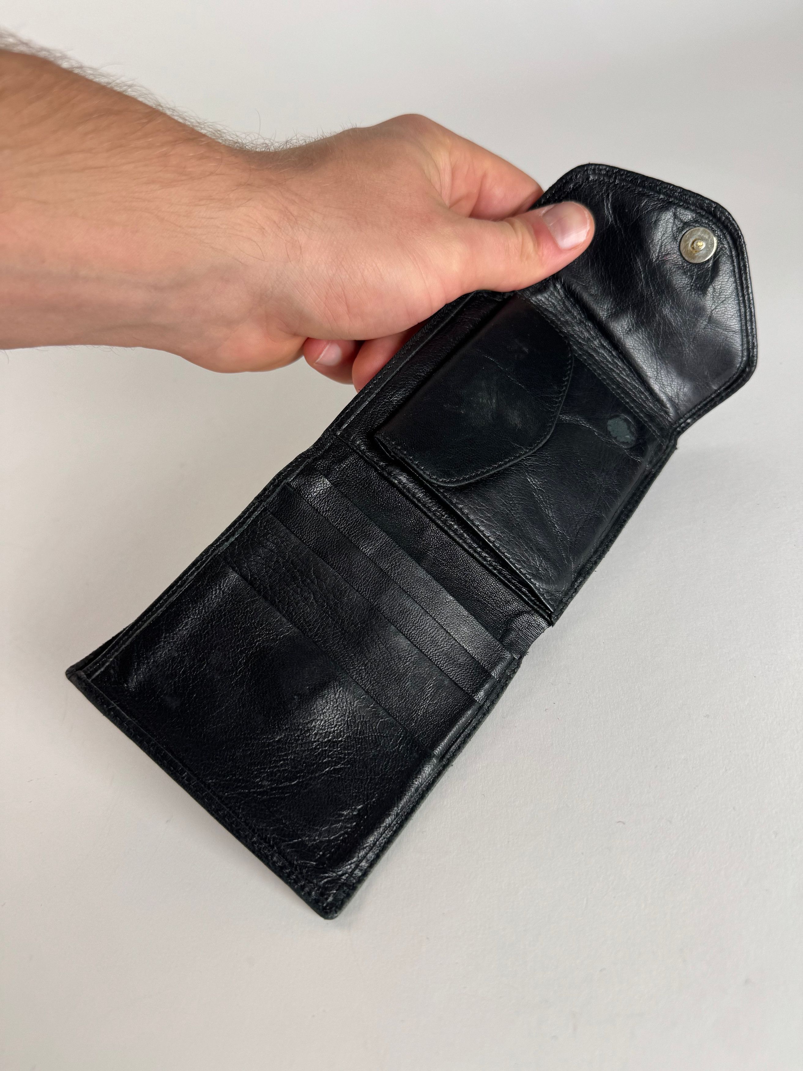 Dior Vintage Snake Emblossed Leather Wallet Black Size ONE SIZE - 4 Thumbnail