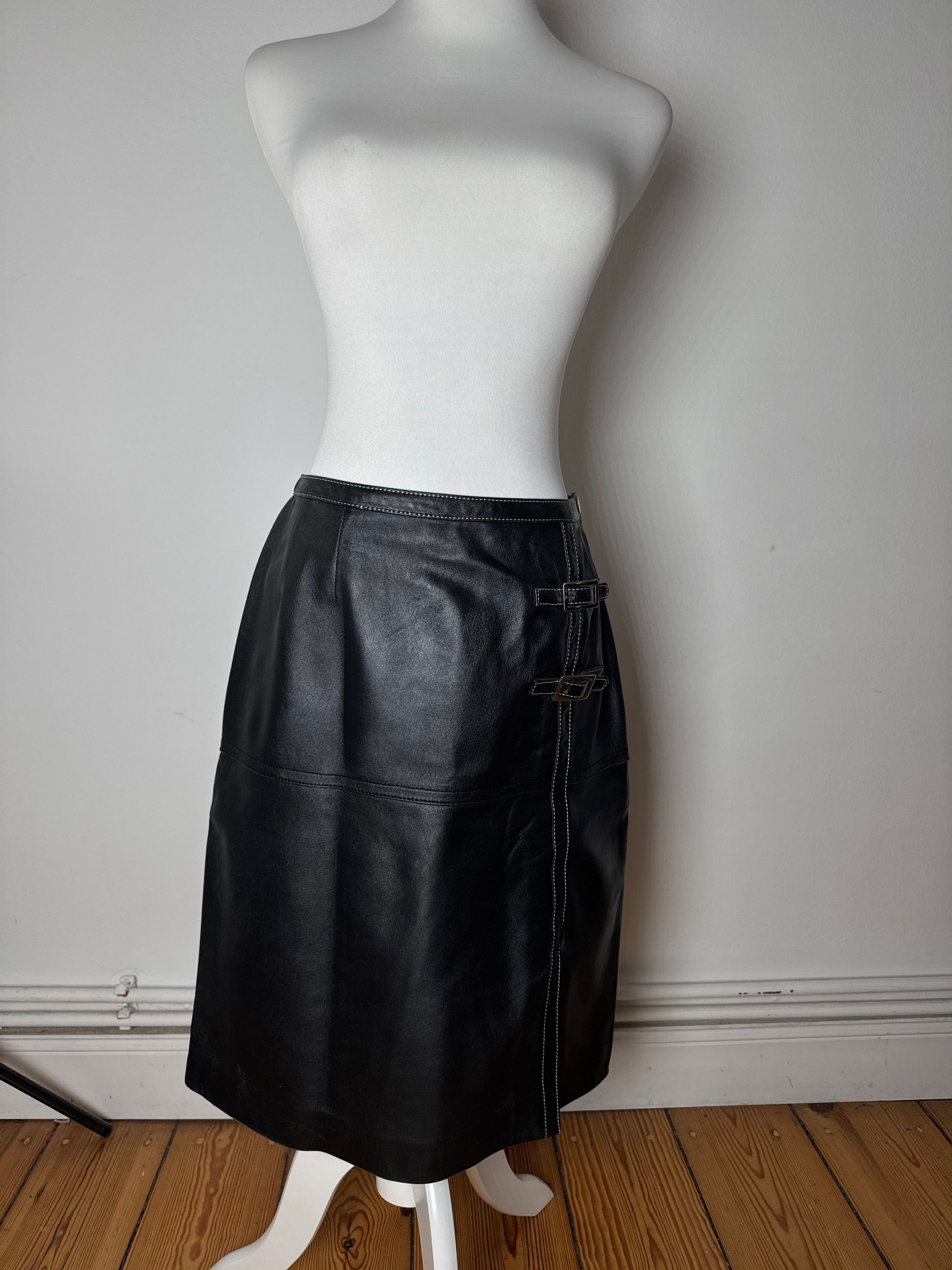 Courreges Vintage Leather Skirt Black Size 30" / US 8 / IT 44 - 13 Thumbnail