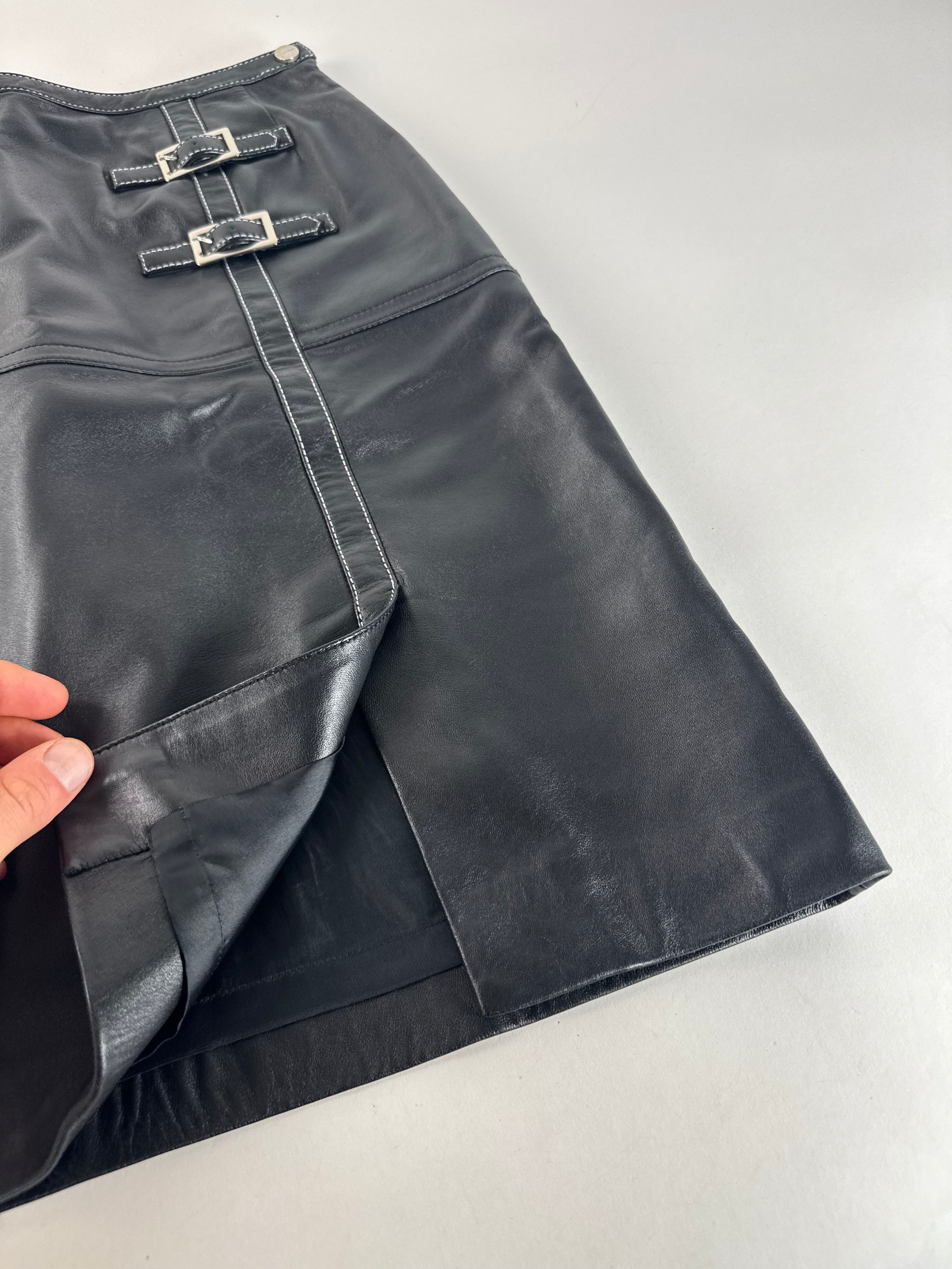Courreges Vintage Leather Skirt Black Size 30" / US 8 / IT 44 - 7 Thumbnail