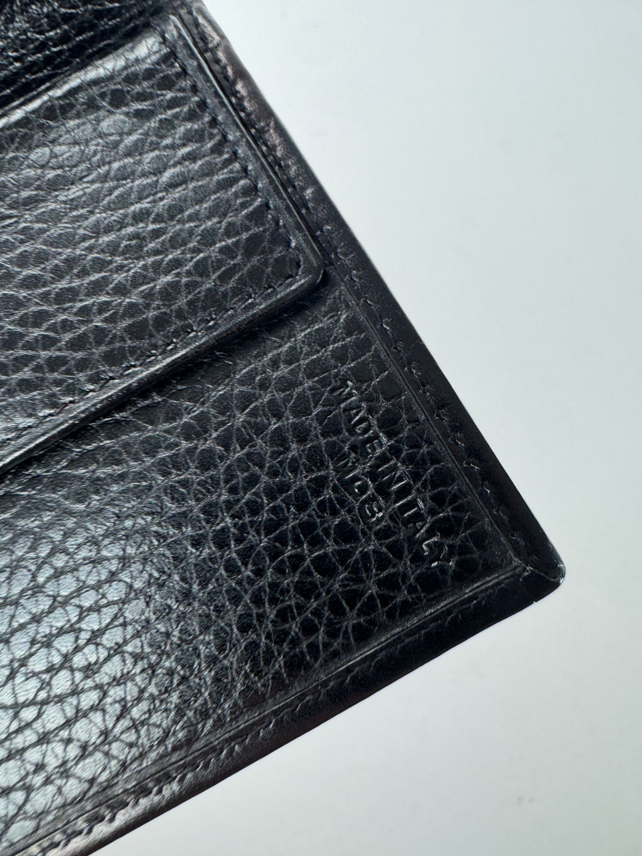 Celine Vintage Paris Snake Emblossed Leather Card Holder ID Holder Size ONE SIZE - 6 Thumbnail