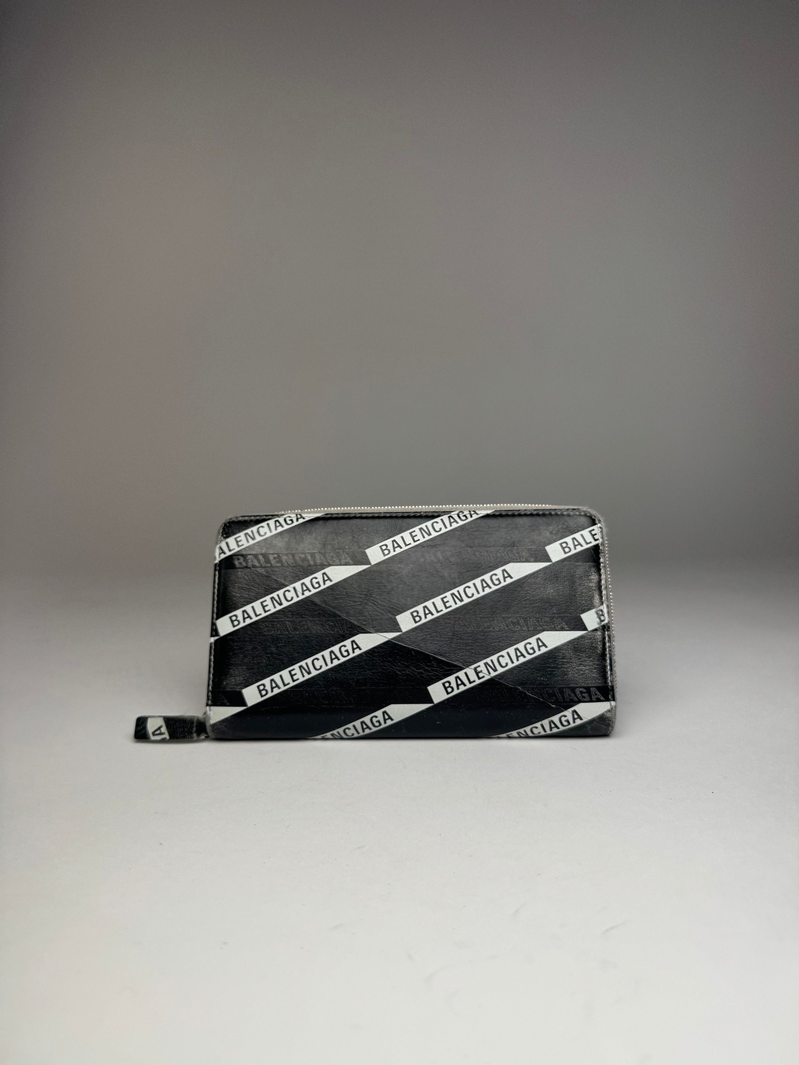 Balenciaga Vintage Zippy Leather Wallet Black Size ONE SIZE - 6 Thumbnail
