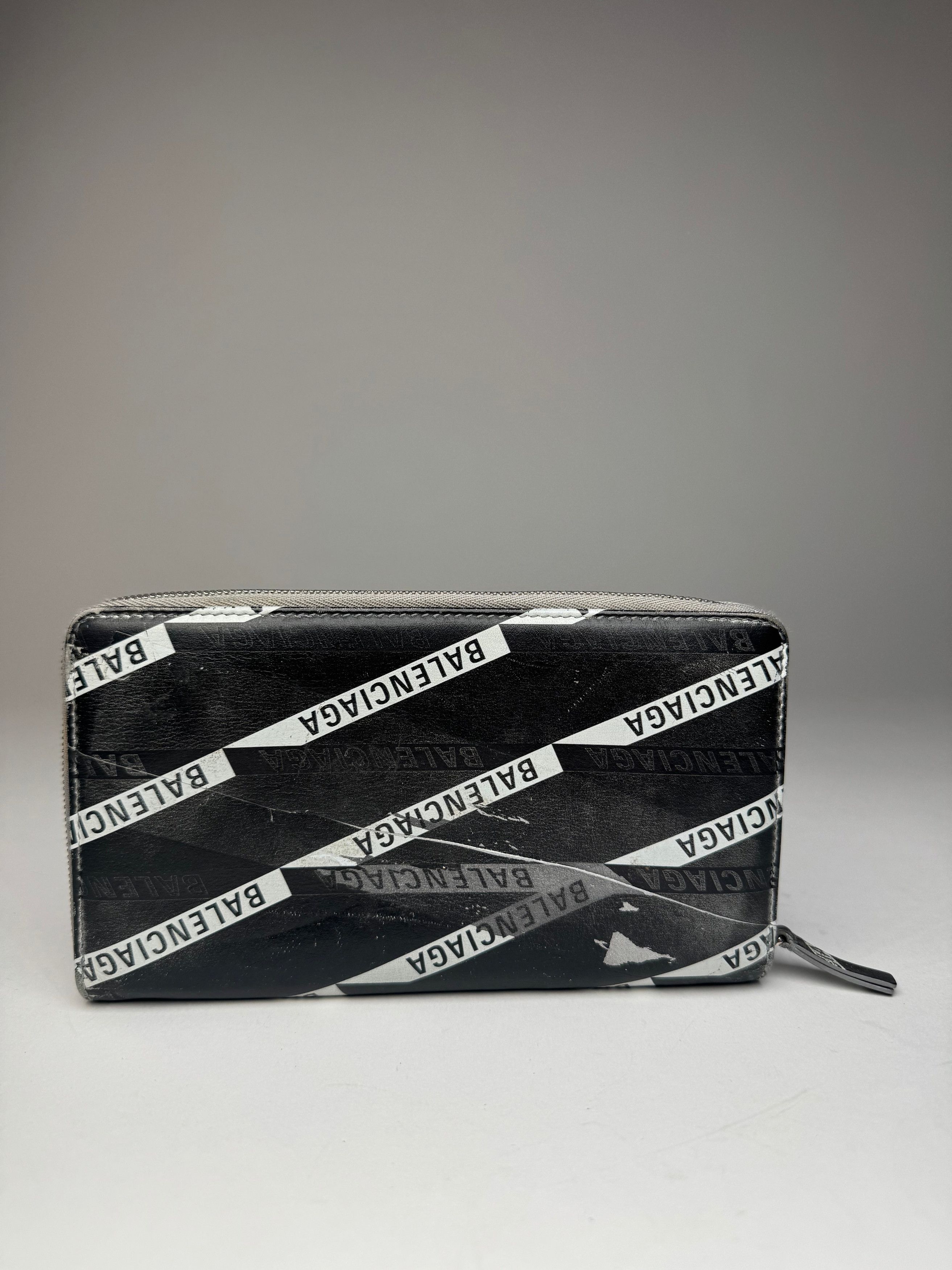 Balenciaga Vintage Zippy Leather Wallet Black Size ONE SIZE - 2 Thumbnail