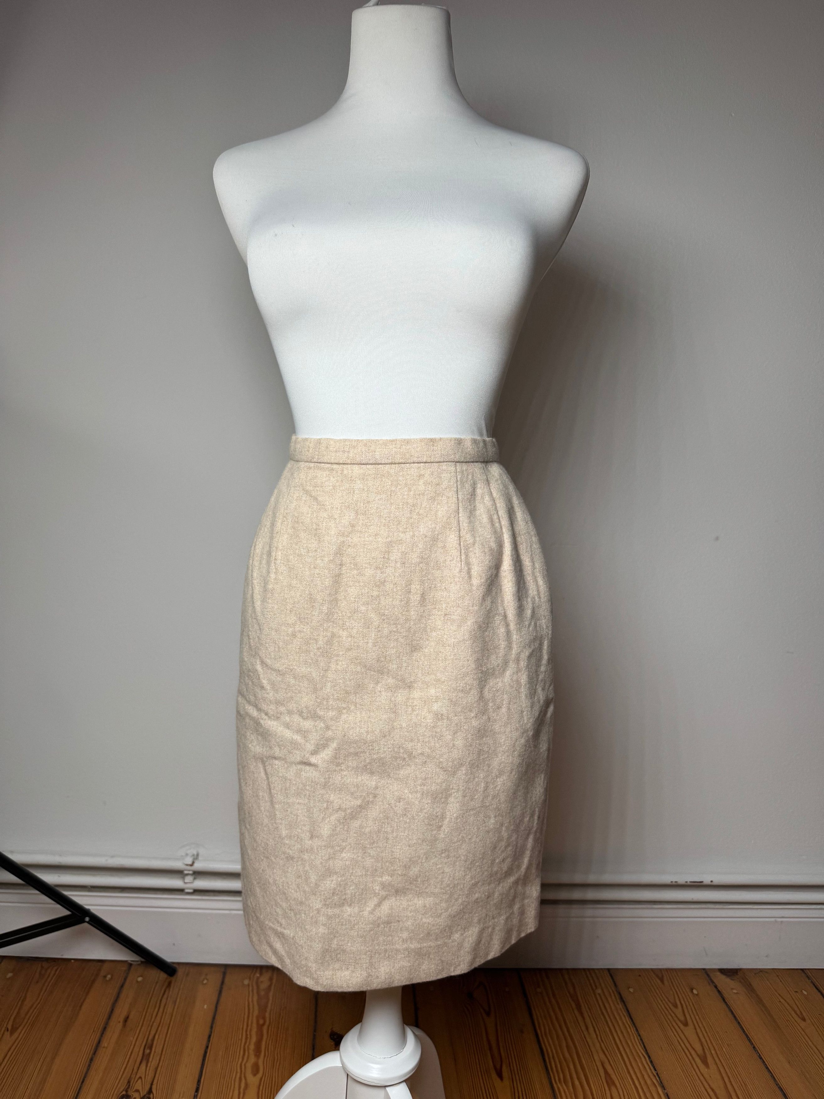 Dior Vintage Wool Skirt Beige M Size 30" / US 8 / IT 44 - 9 Thumbnail
