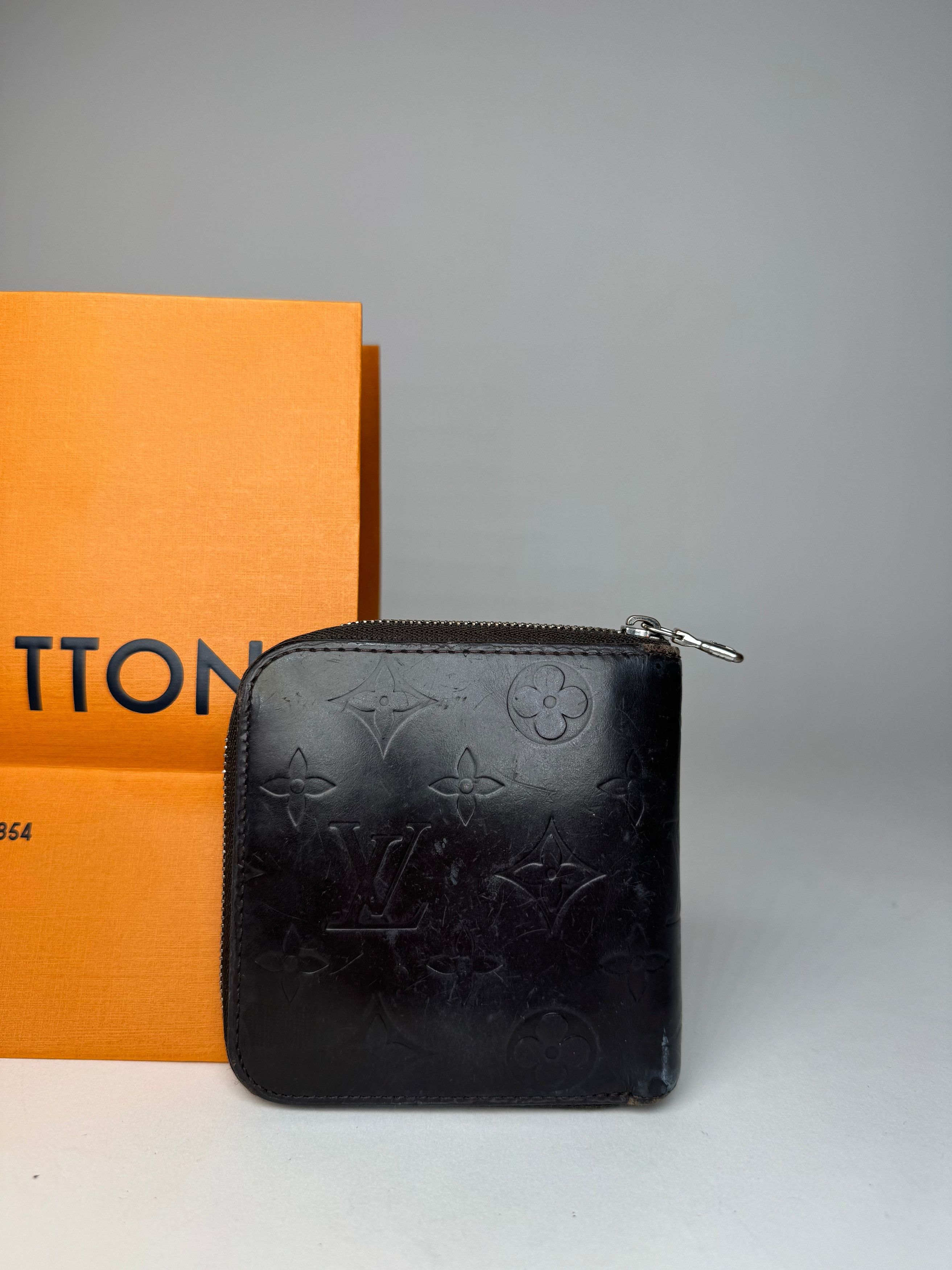 Louis Vuitton Vintage Vernis Leather Zippy Wallet Black Size ONE SIZE - 4 Thumbnail