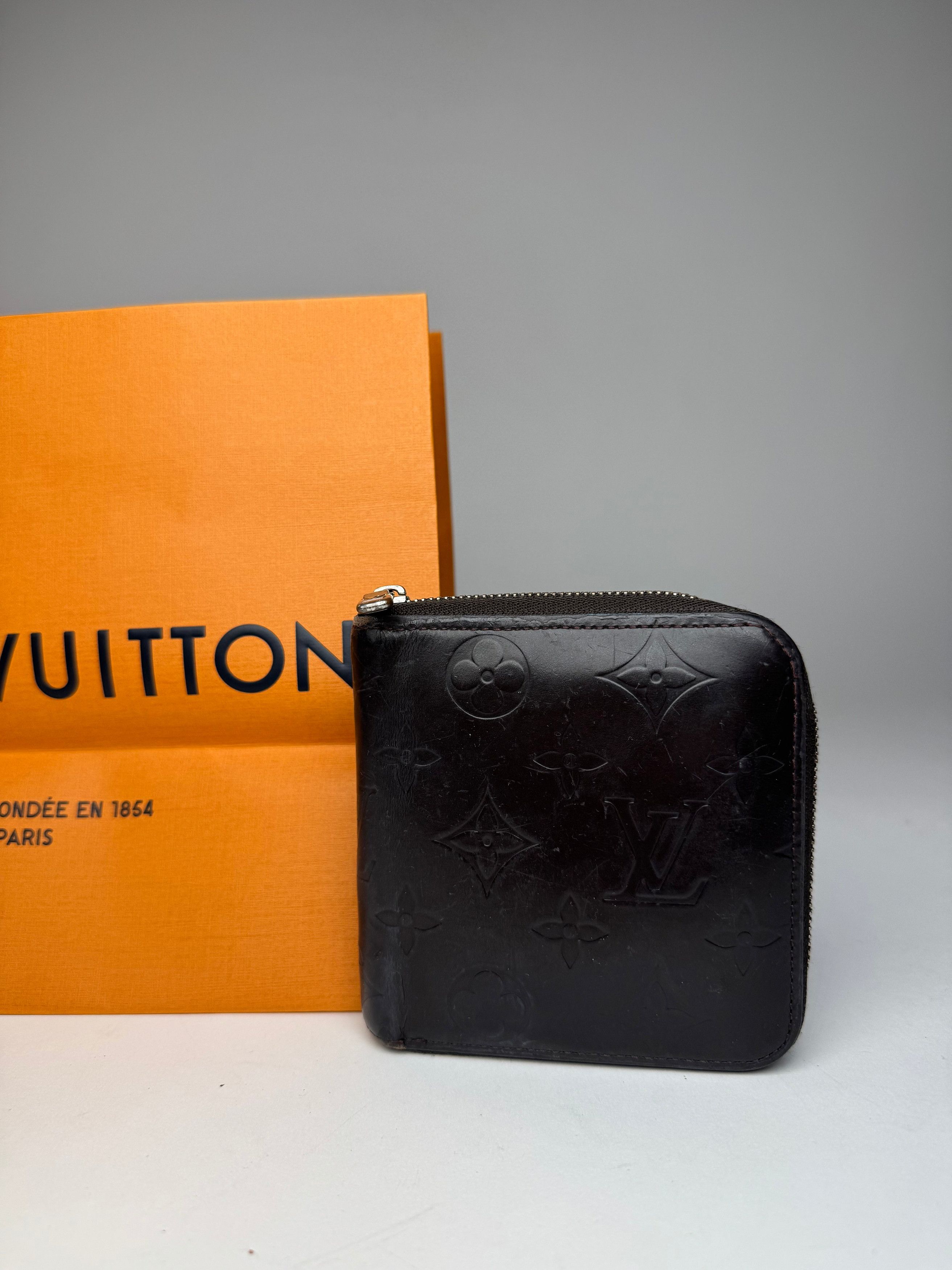 Louis Vuitton Vintage Vernis Leather Zippy Wallet Black Size ONE SIZE - 2 Thumbnail