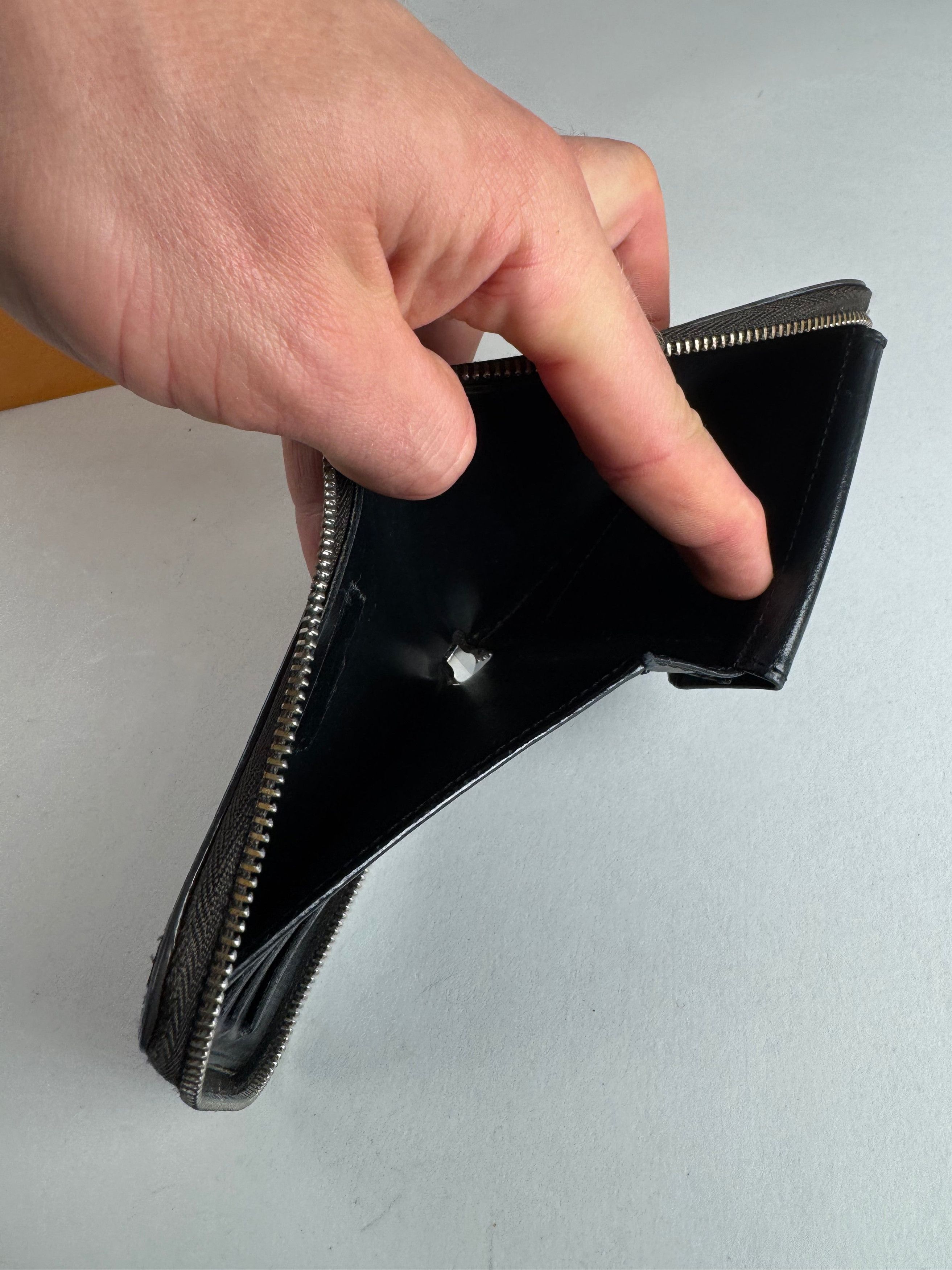 Louis Vuitton Vintage Vernis Leather Zippy Wallet Black Size ONE SIZE - 8 Thumbnail