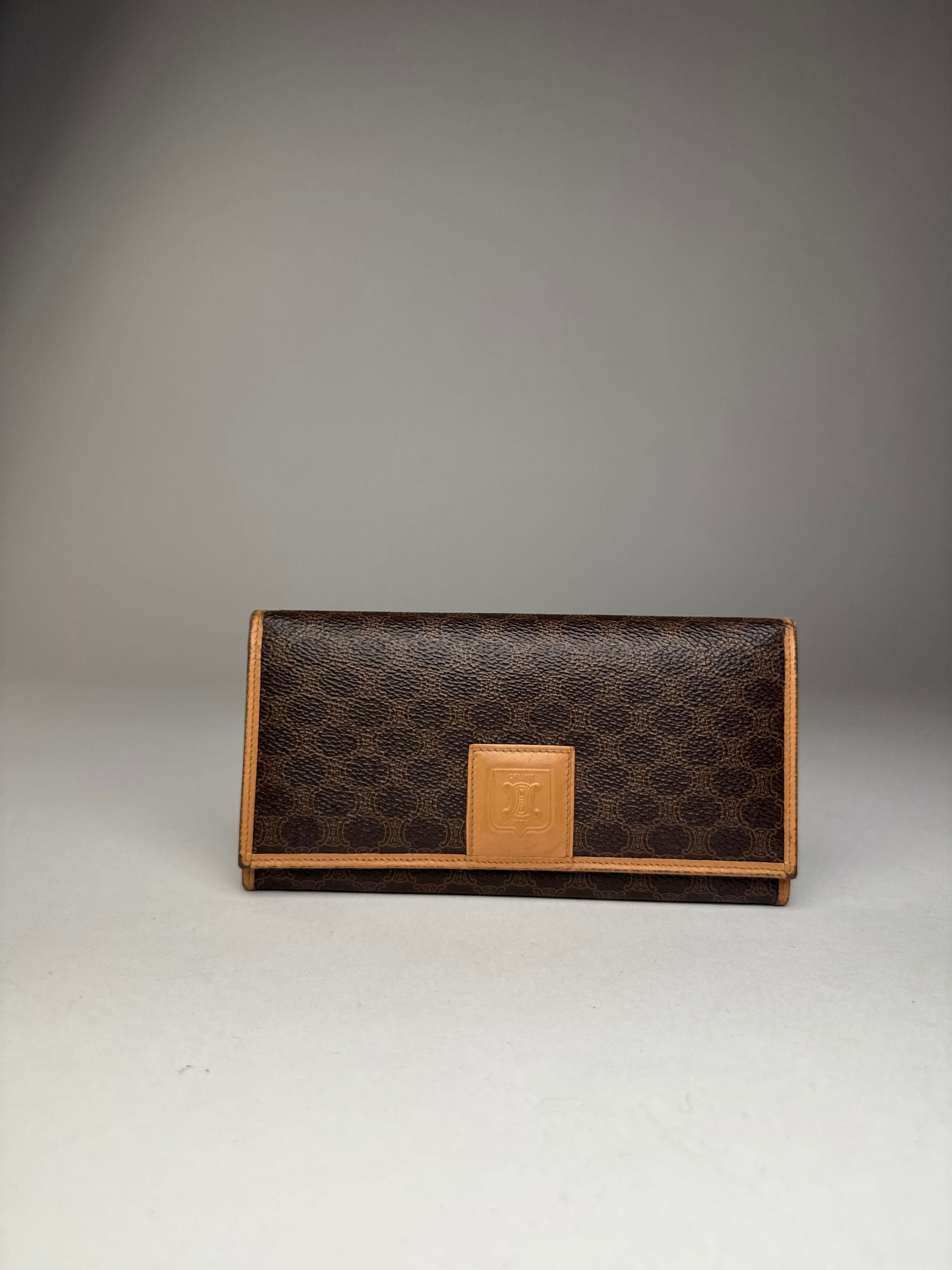Celine Vintage Paris Triomphe Monogram Leather Wallet Brown Size ONE SIZE - 9 Thumbnail