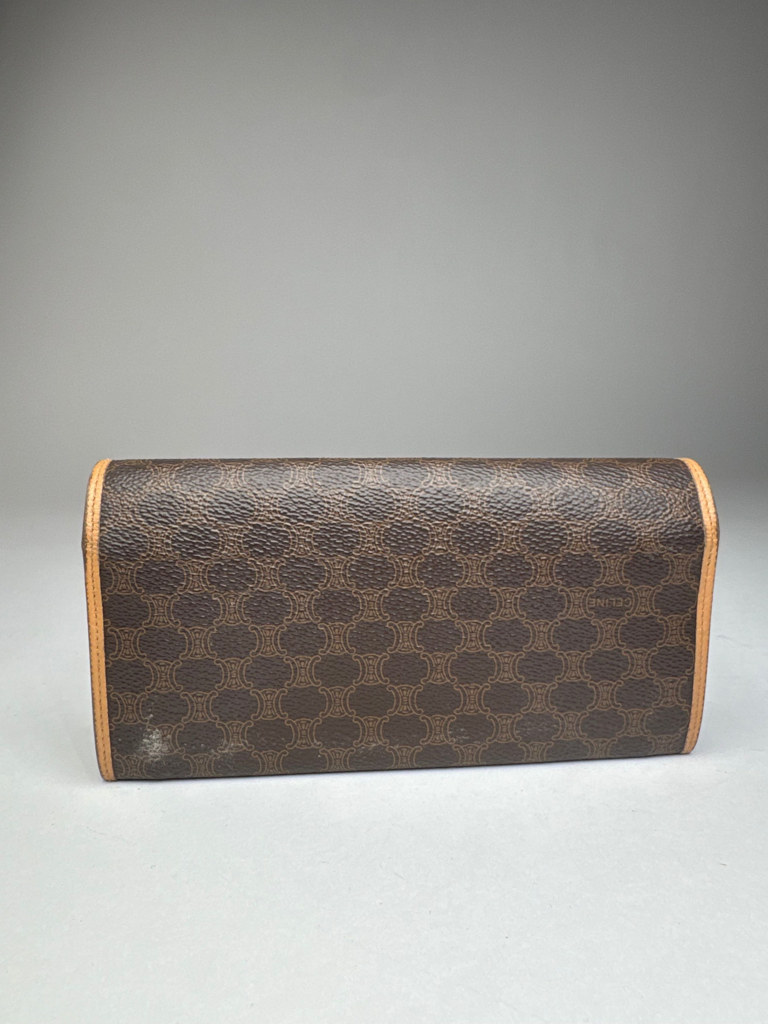 Celine Vintage Paris Triomphe Monogram Leather Wallet Brown Size ONE SIZE - 2 Thumbnail