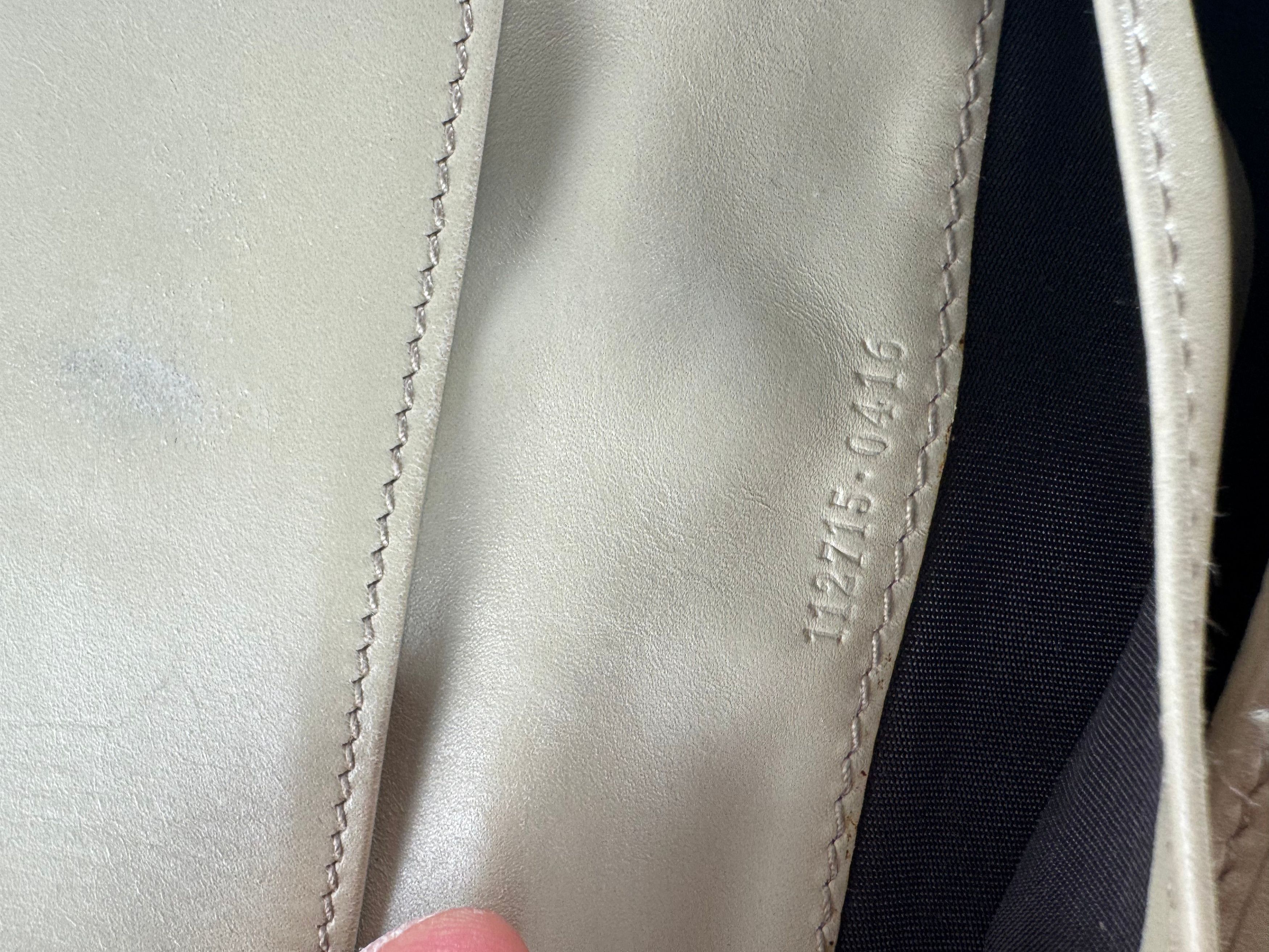 Gucci Vintage Monogram Leather Wallet White Size ONE SIZE - 6 Thumbnail