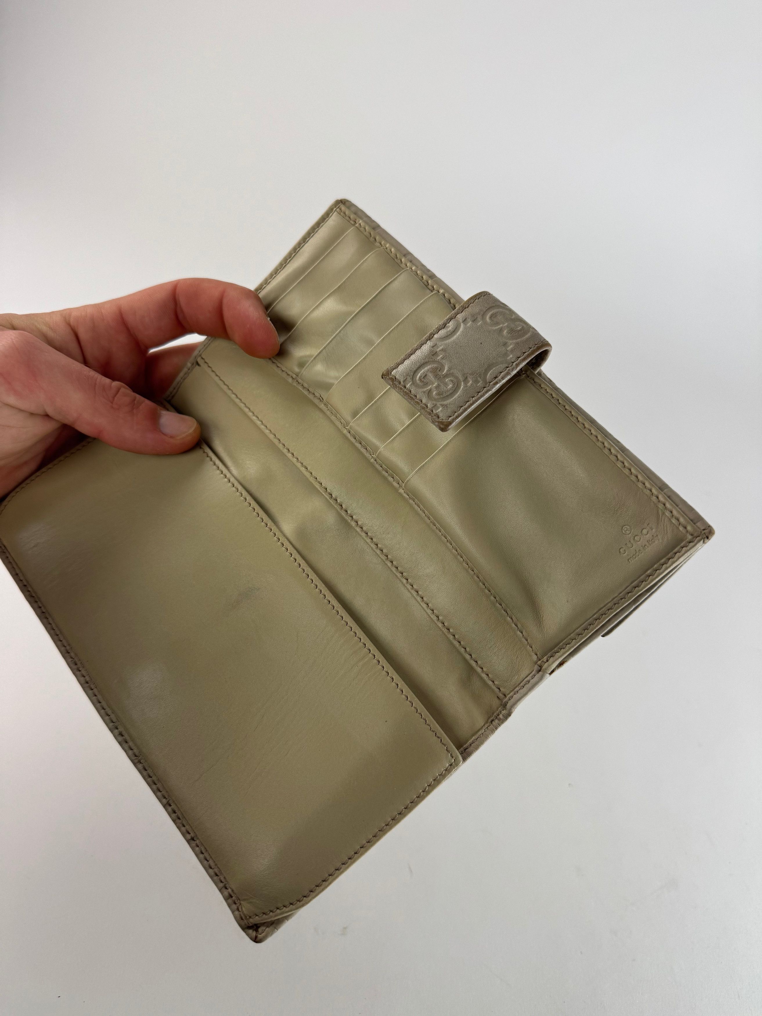 Gucci Vintage Monogram Leather Wallet White Size ONE SIZE - 3 Thumbnail
