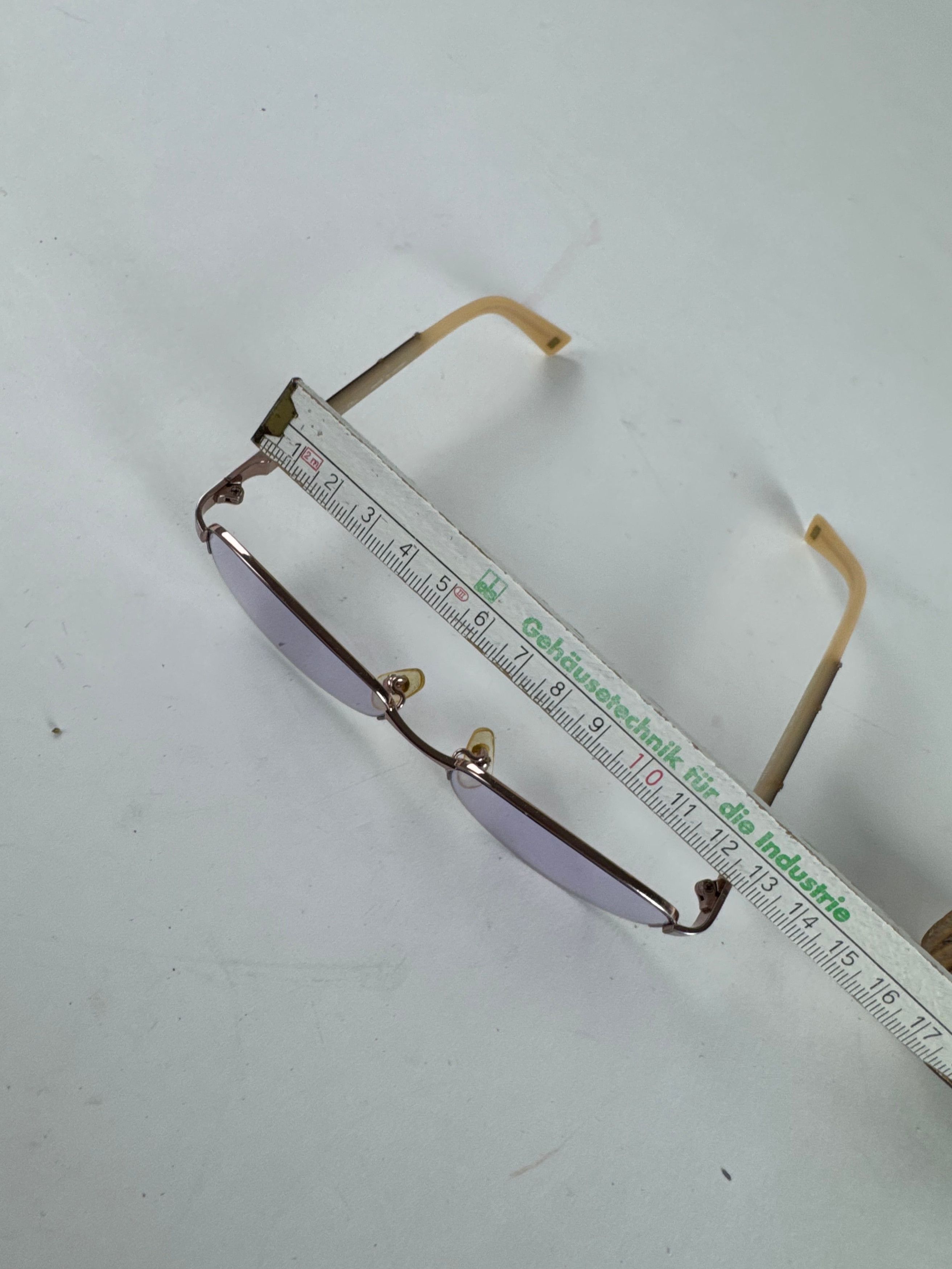 Dior Vintage Sunglasses Rose Purple Size ONE SIZE - 8 Thumbnail