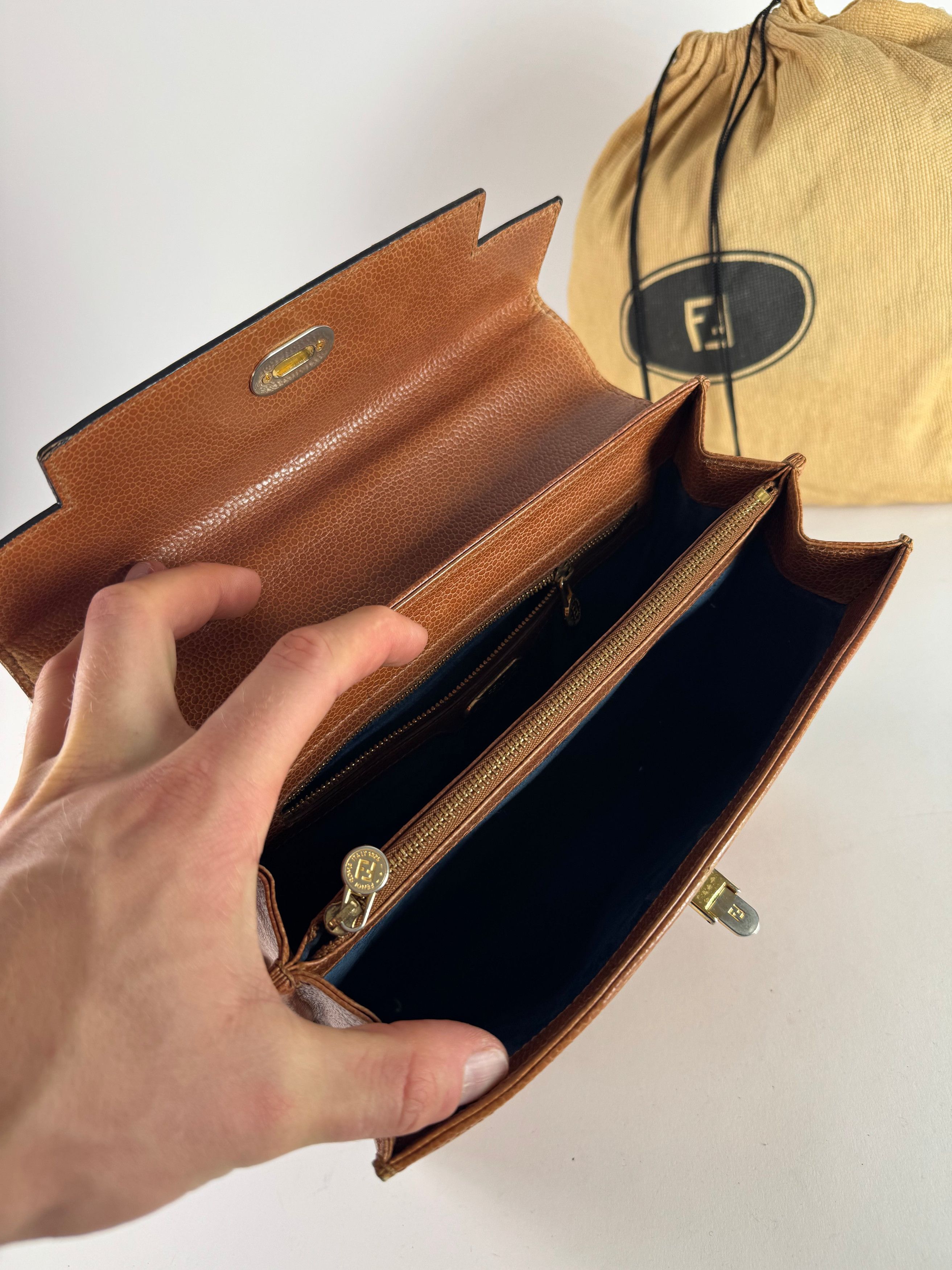 Fendi Vintage Roma Leather Handbag Brown Size ONE SIZE - 11 Thumbnail
