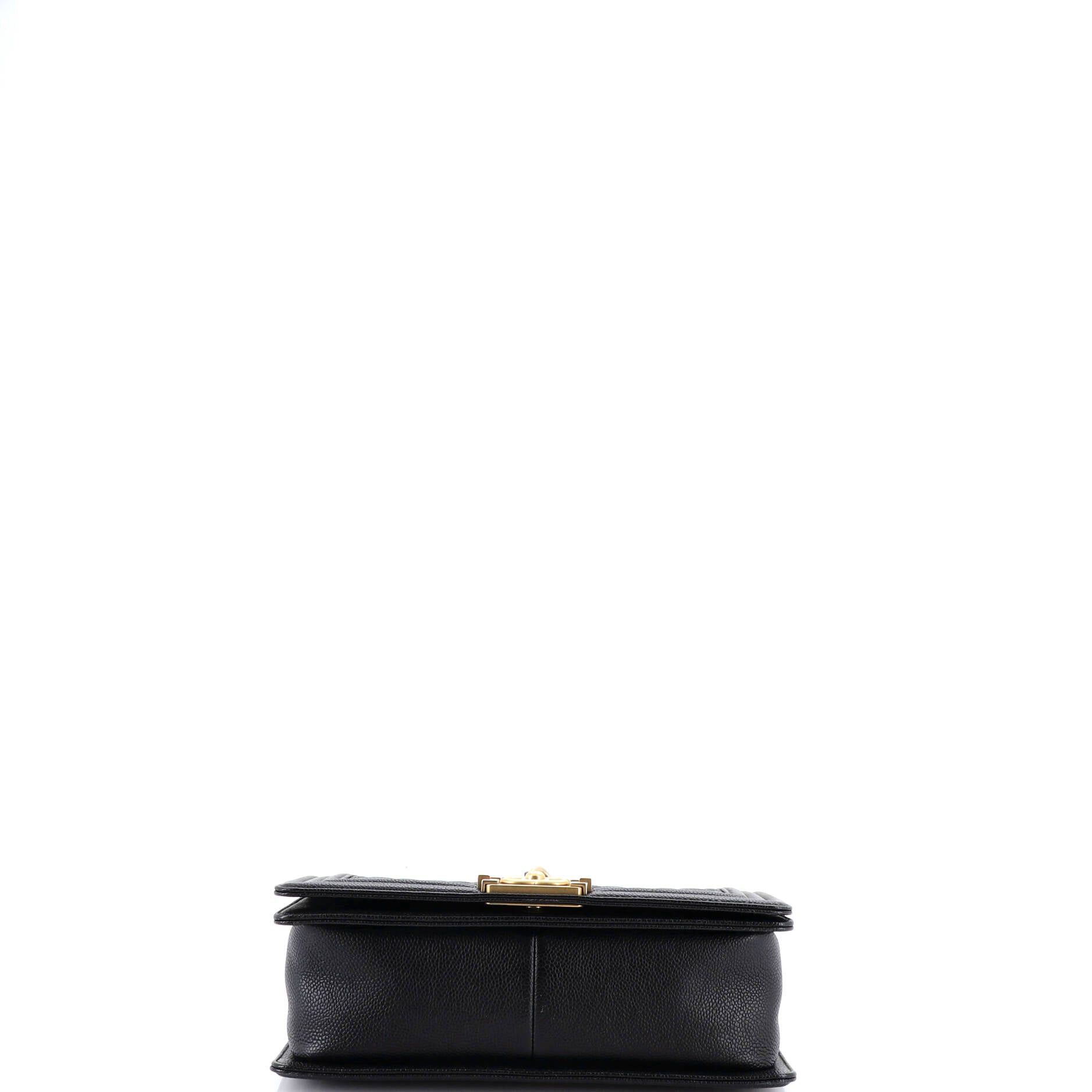 Chanel Boy Flap Bag Size ONE SIZE - 4 Thumbnail