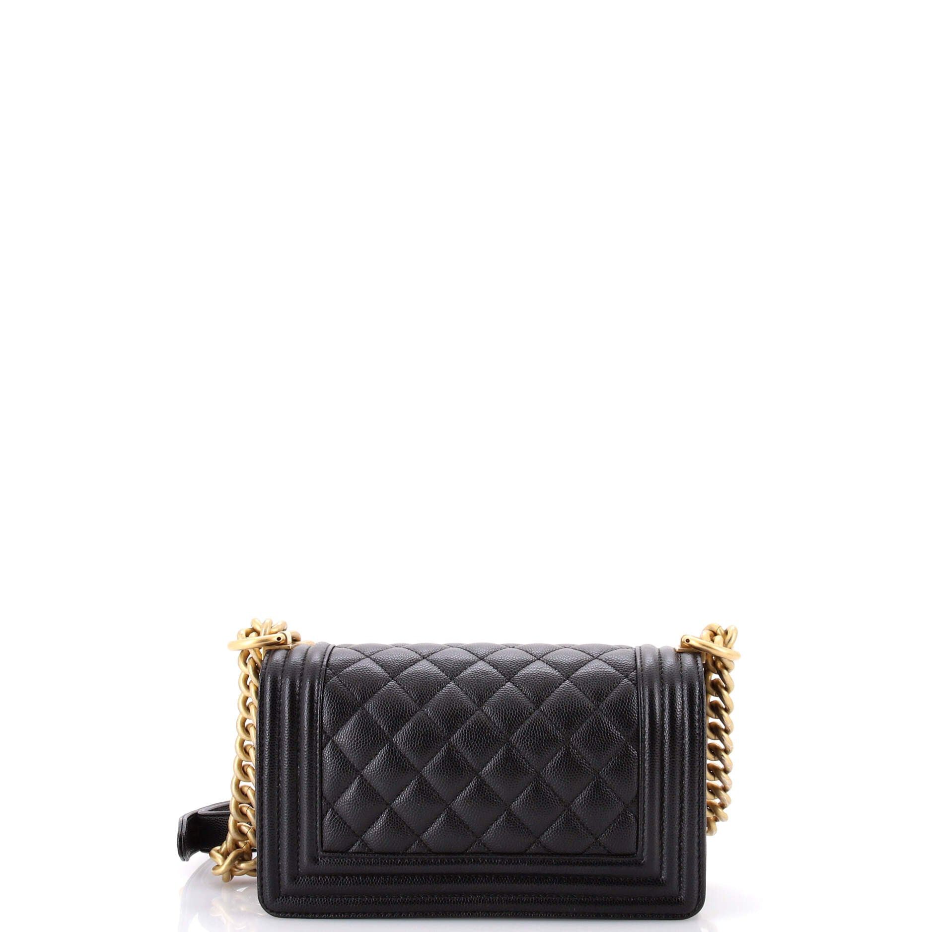 Chanel Boy Flap Bag Size ONE SIZE - 3 Thumbnail