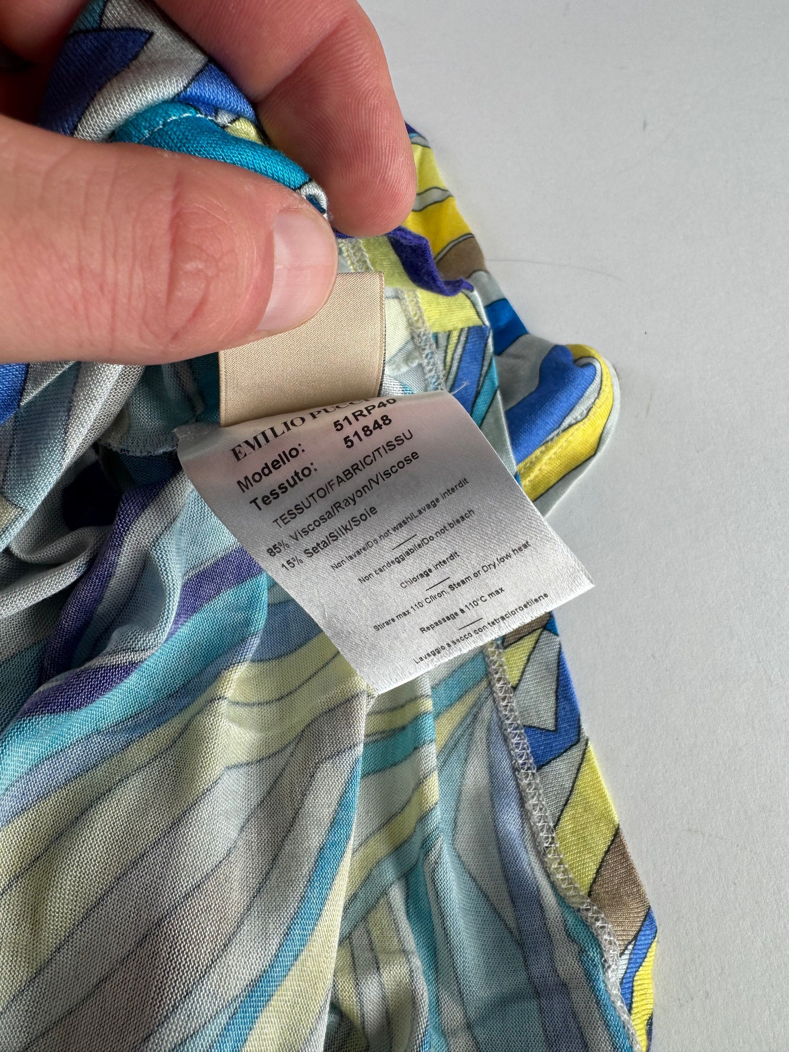 Emilio Pucci Vintage Silk / Viskose abstract Top Blue yellow 40/L Size L / US 10 / IT 46 - 10 Thumbnail