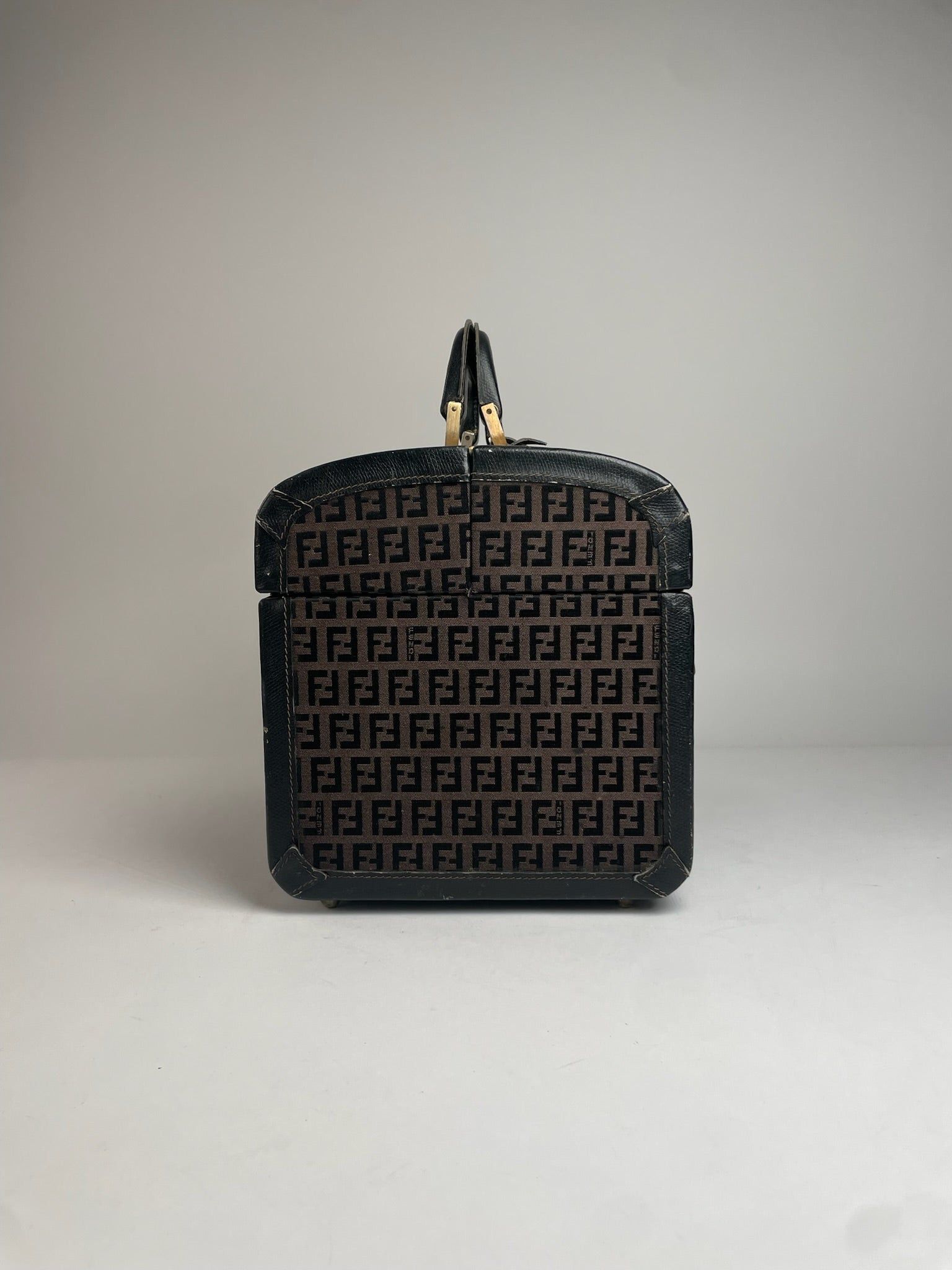 Fendi Vintage Roma Travel Case FF Monogram Brown Size ONE SIZE - 9 Thumbnail