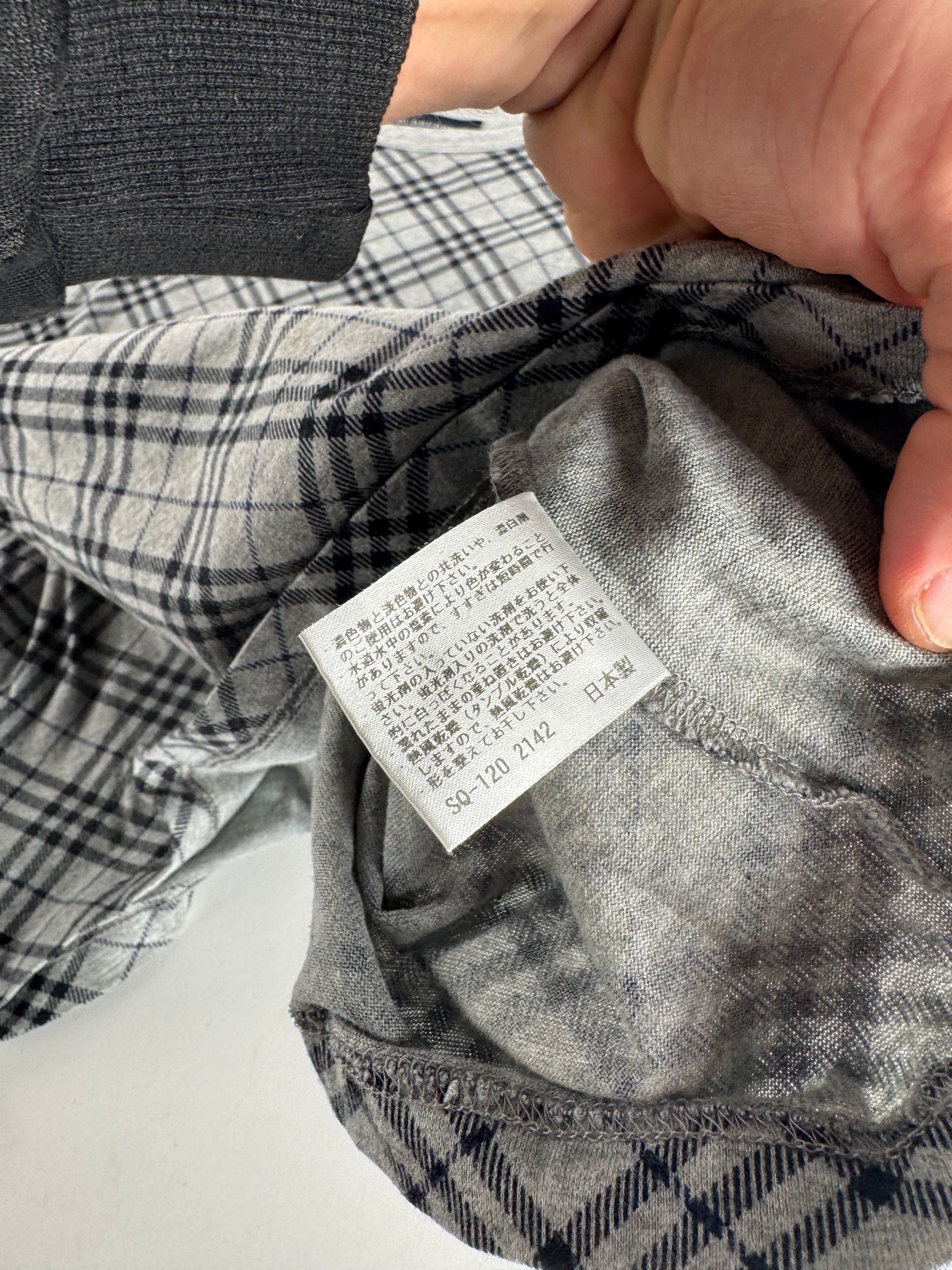 Burberry Vintage Checked Crewneck Sweater L Grey Black Size L / US 10 / IT 46 - 9 Thumbnail