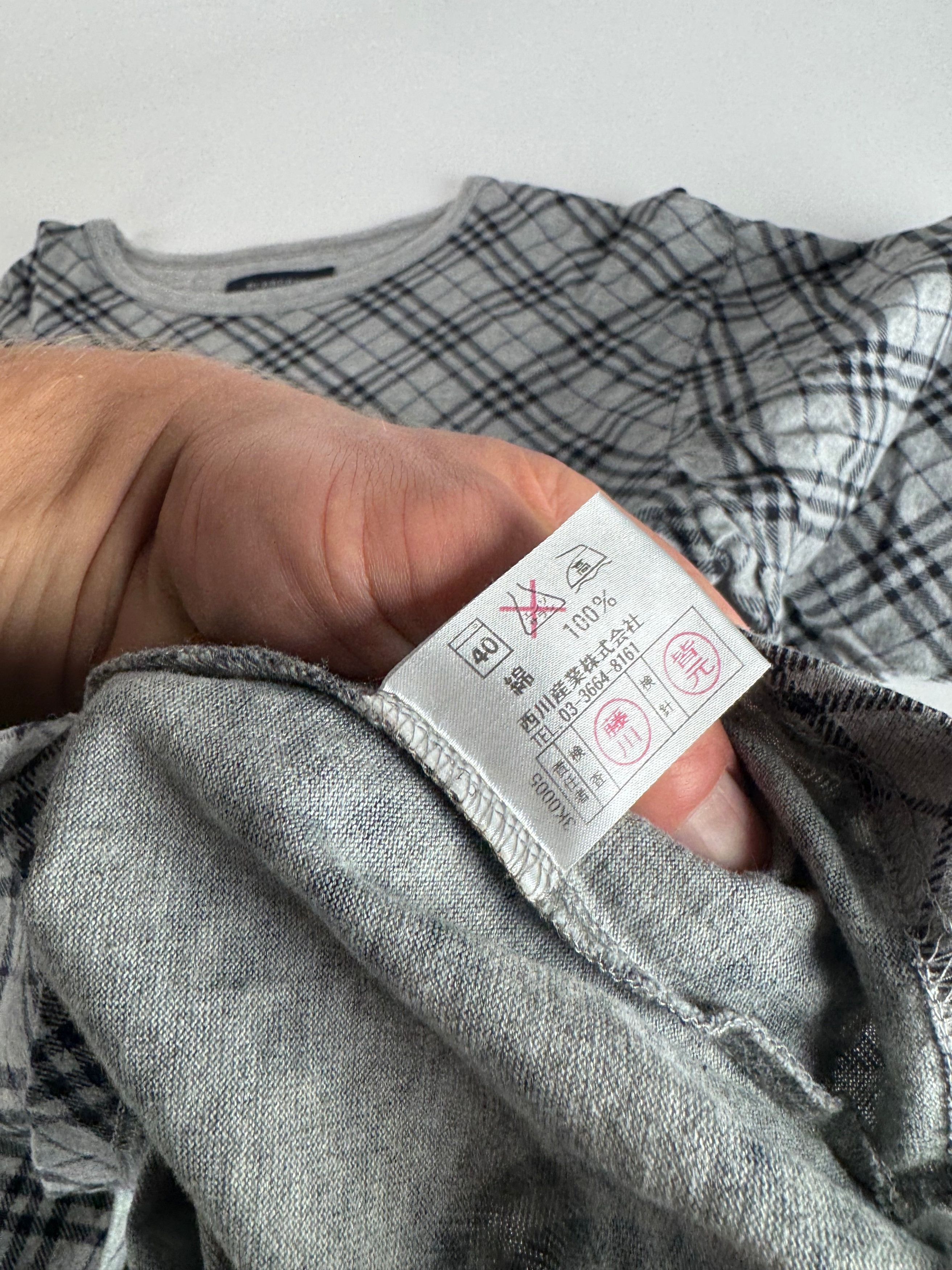 Burberry Vintage Checked Crewneck Sweater L Grey Black Size L / US 10 / IT 46 - 10 Thumbnail