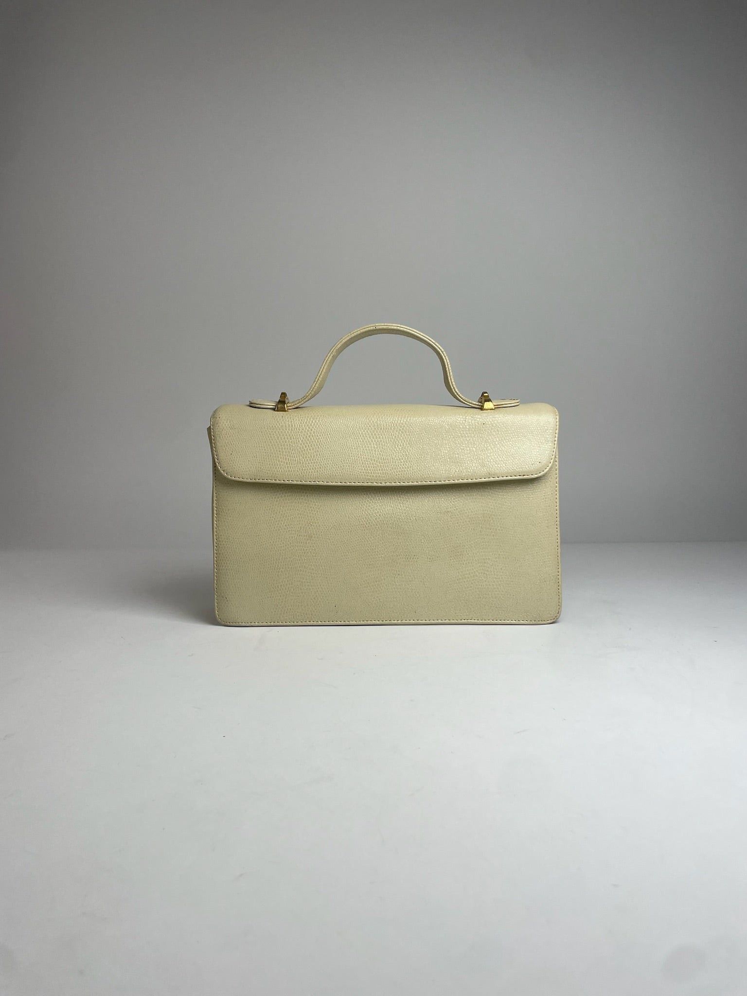 Givenchy Vintage Handbag Cream Size ONE SIZE - 8 Thumbnail