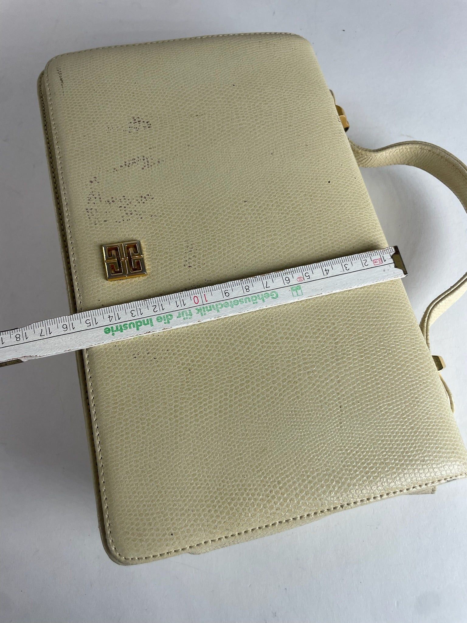 Givenchy Vintage Handbag Cream Size ONE SIZE - 5 Thumbnail
