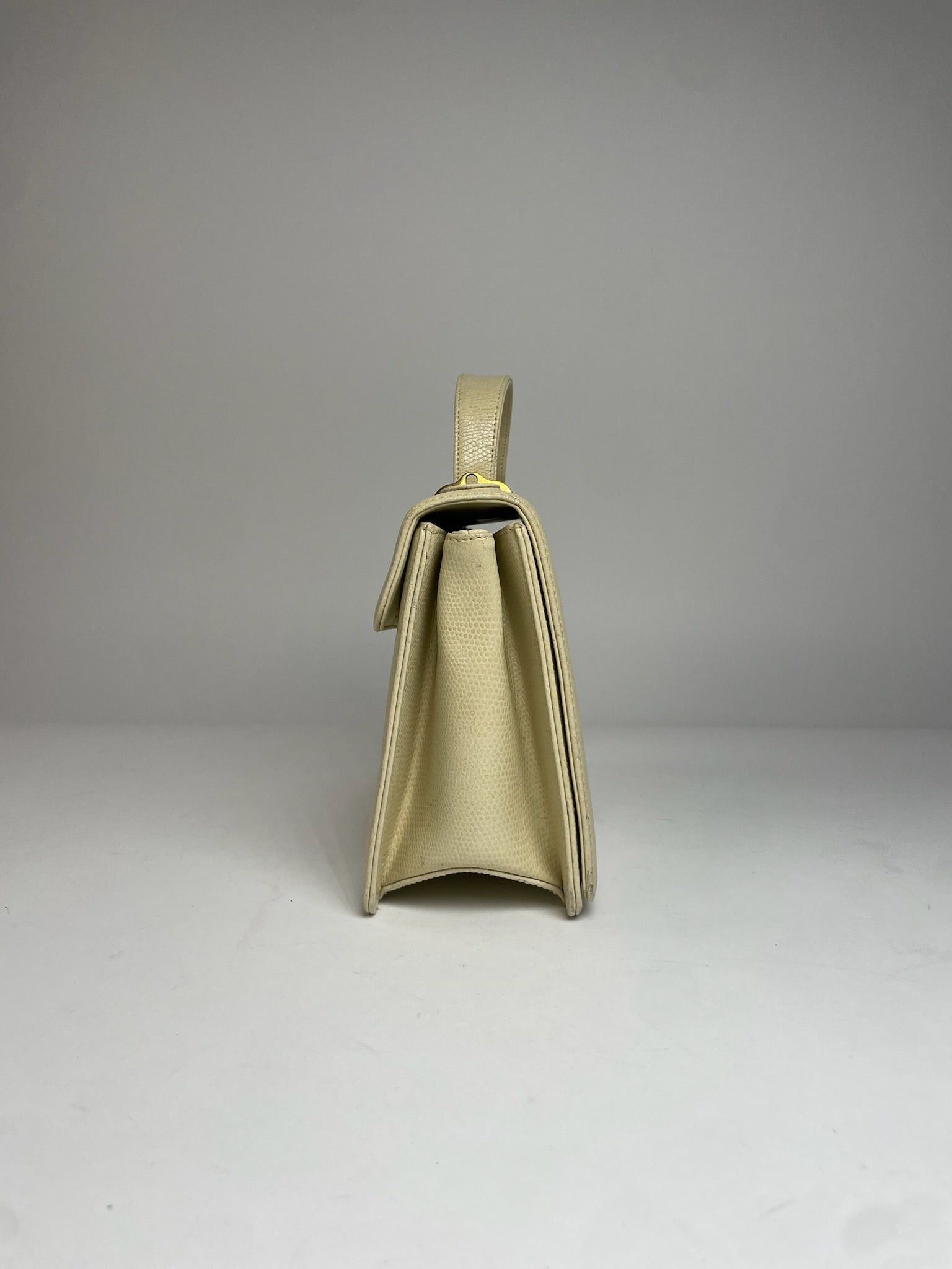 Givenchy Vintage Handbag Cream Size ONE SIZE - 9 Thumbnail