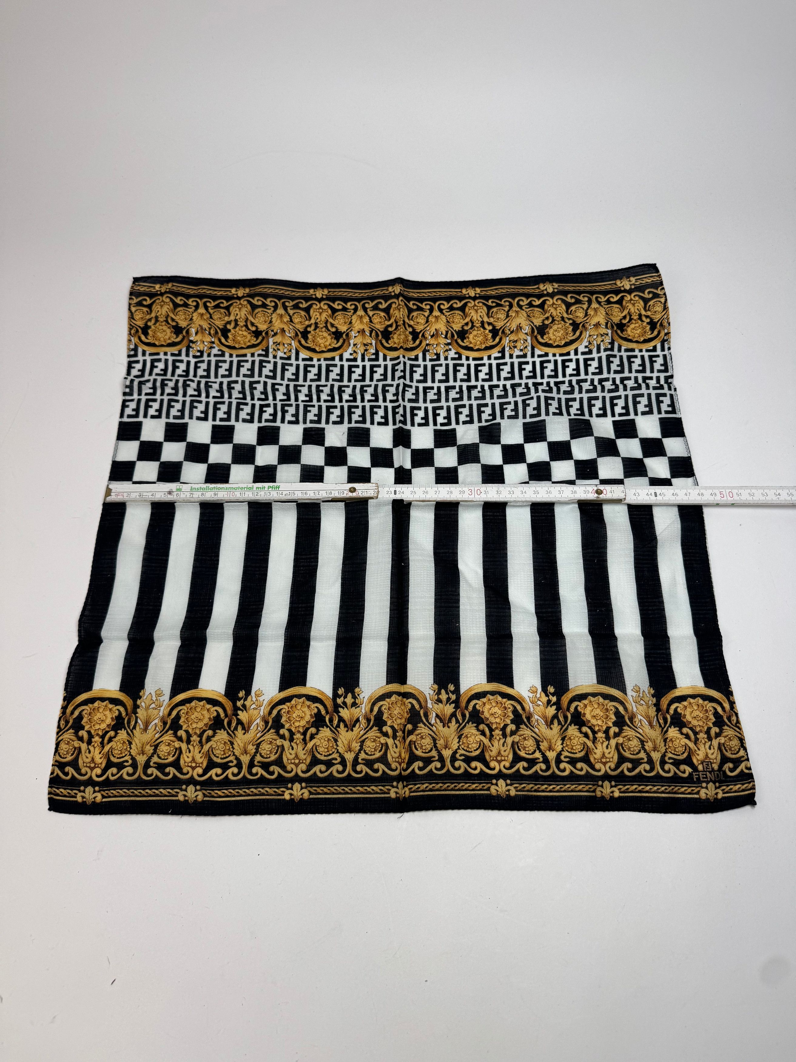 Fendi Vintage Abstract Scarf Black White Gold Size ONE SIZE - 5 Thumbnail