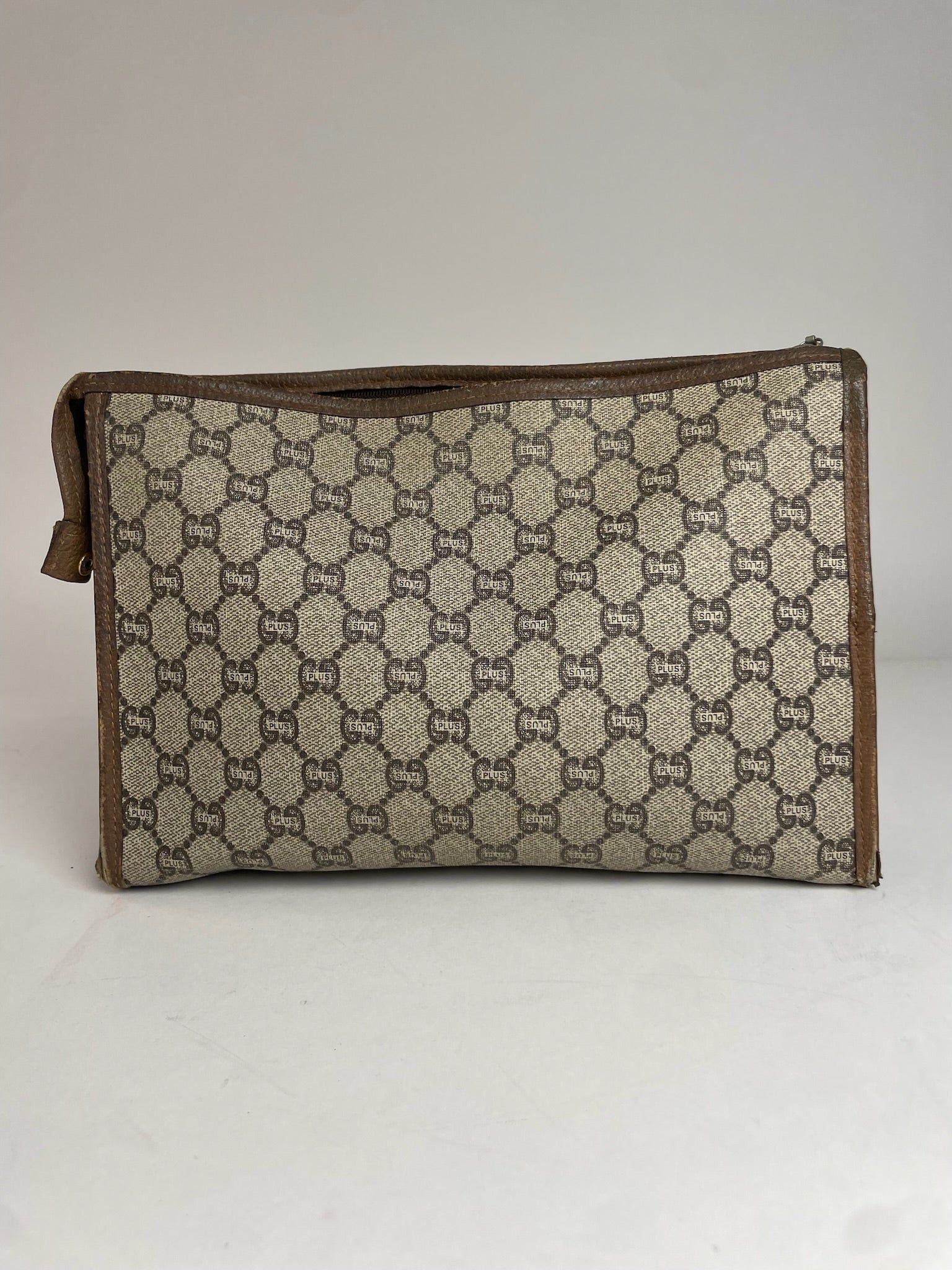 Gucci Vintage Monogram Leather Clutch Grey Brown Size ONE SIZE - 2 Thumbnail