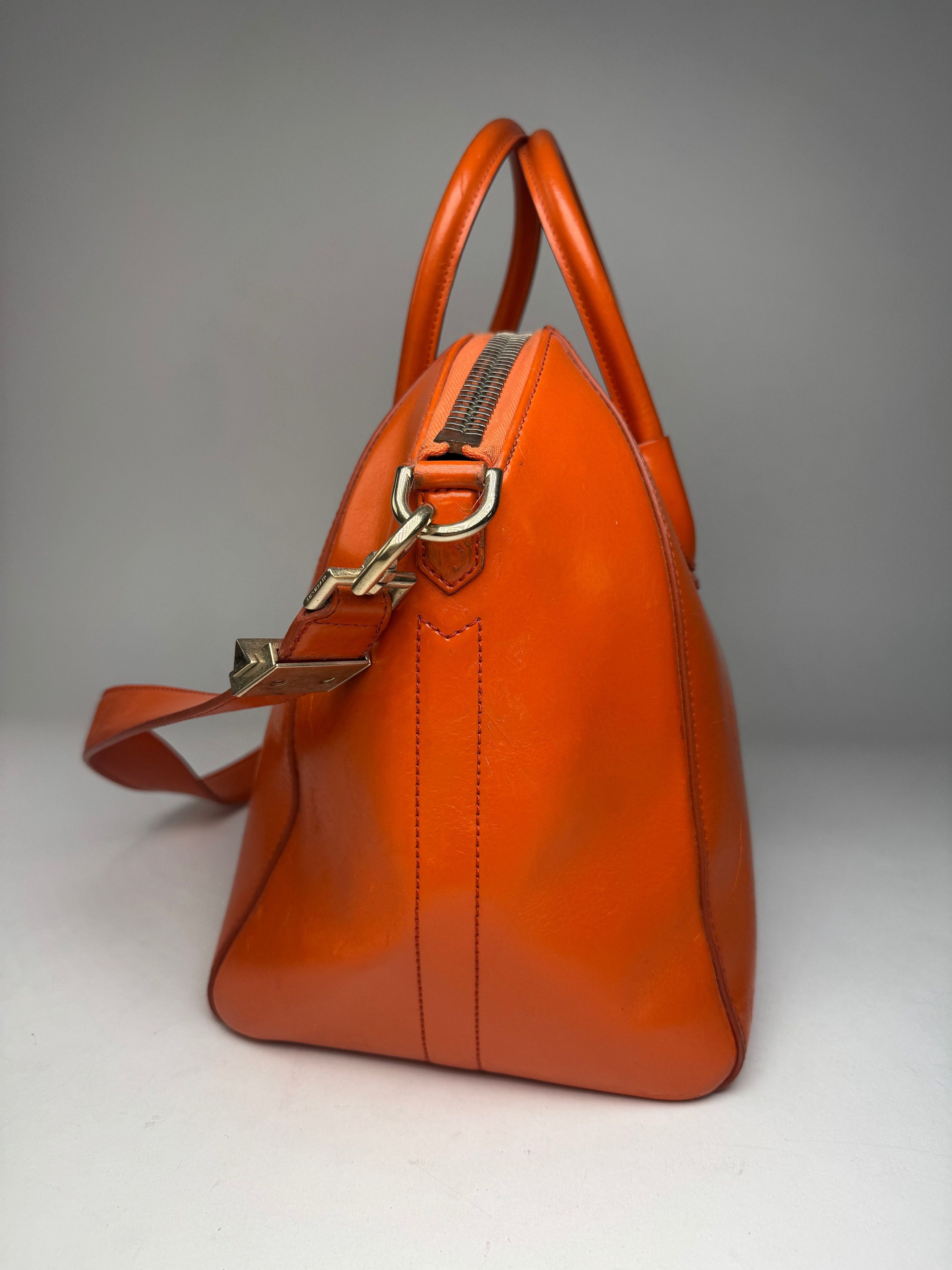 Givenchy Vintage Antigona 2Way Leather Bag Orange Size ONE SIZE - 8 Thumbnail