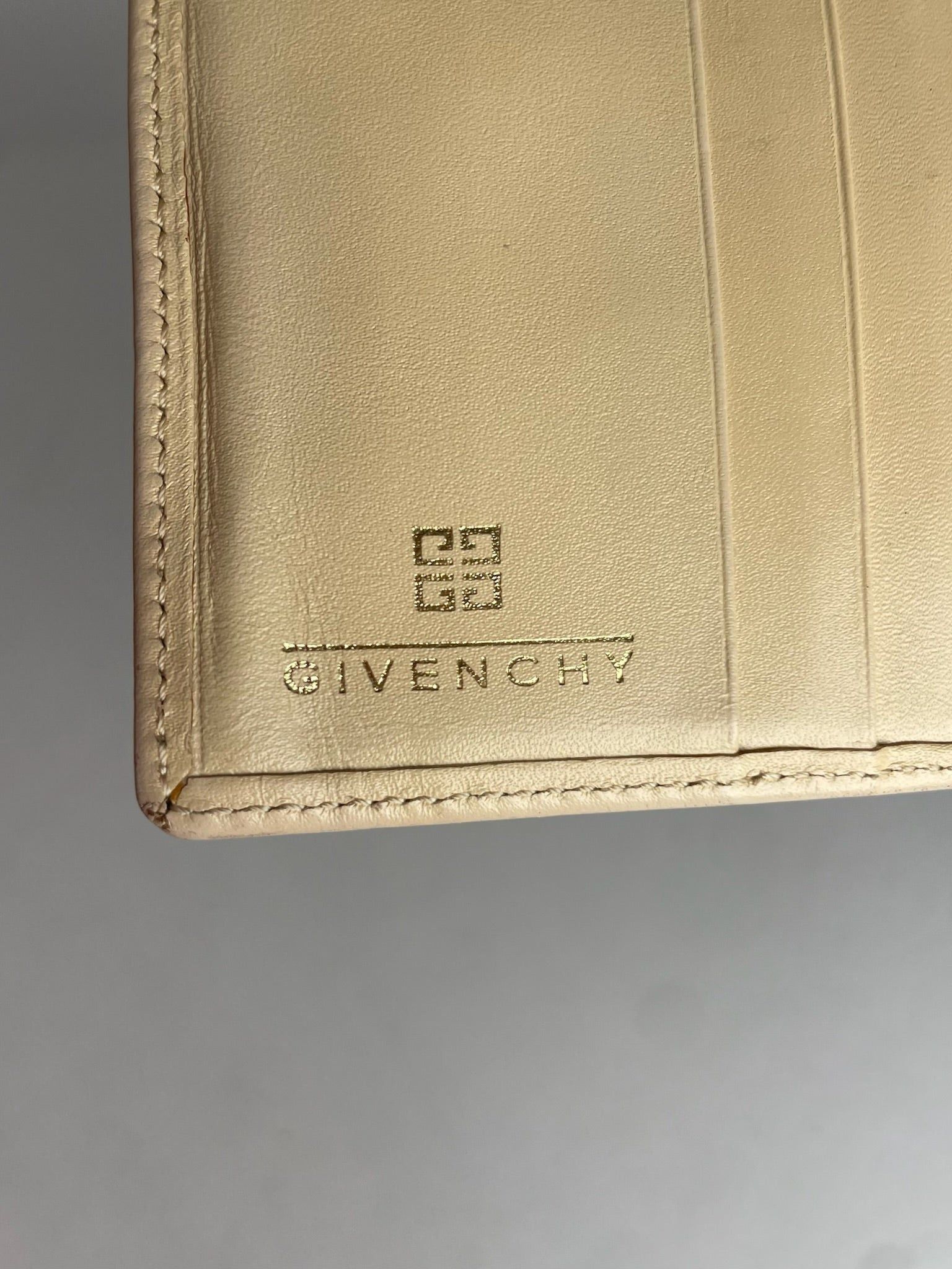 Givenchy Vintage Leather Wallet Beige Size ONE SIZE - 4 Thumbnail