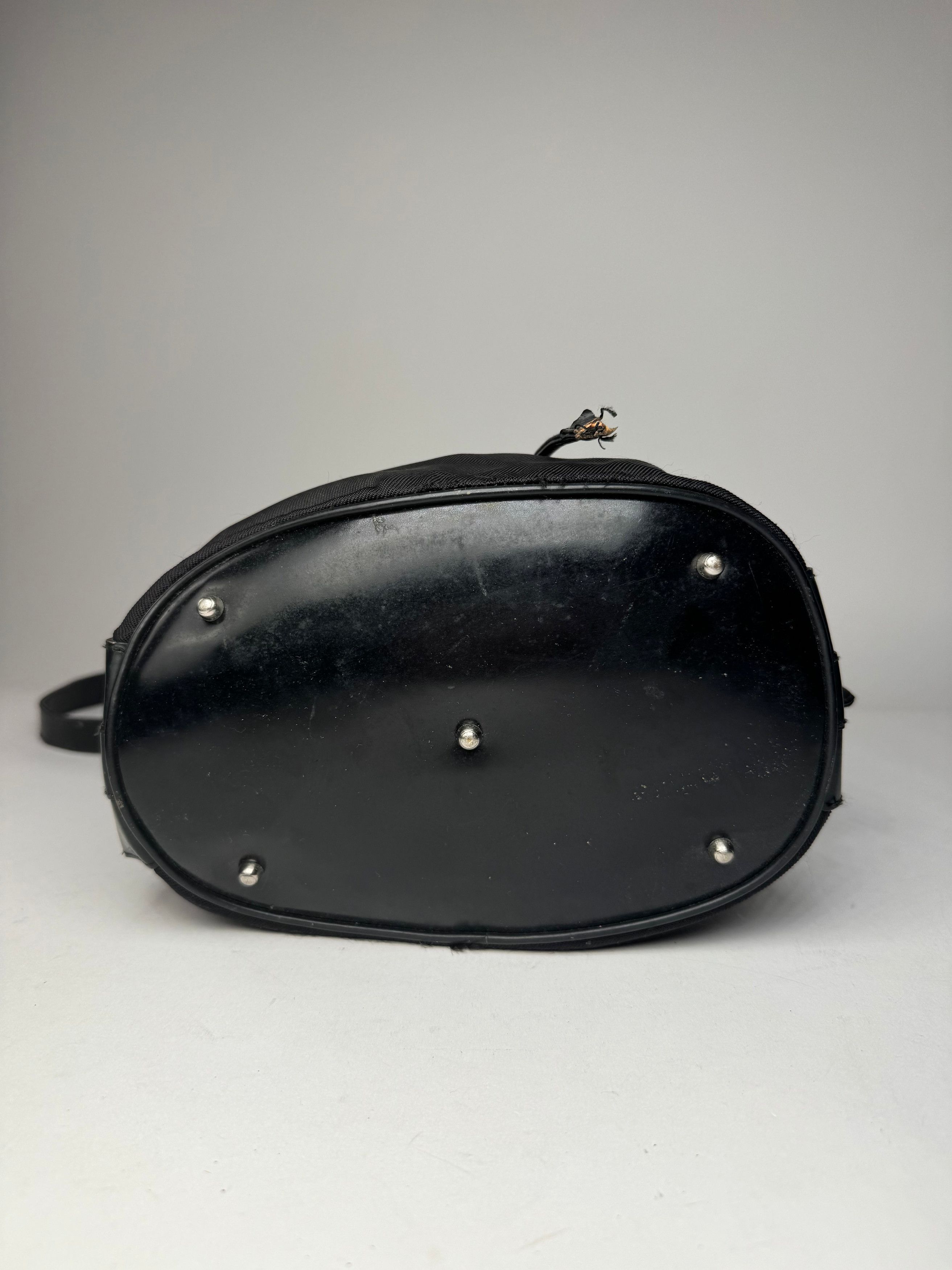 Gucci Vintage Leather Shoulder Bucket Bag Black Size ONE SIZE - 15 Thumbnail